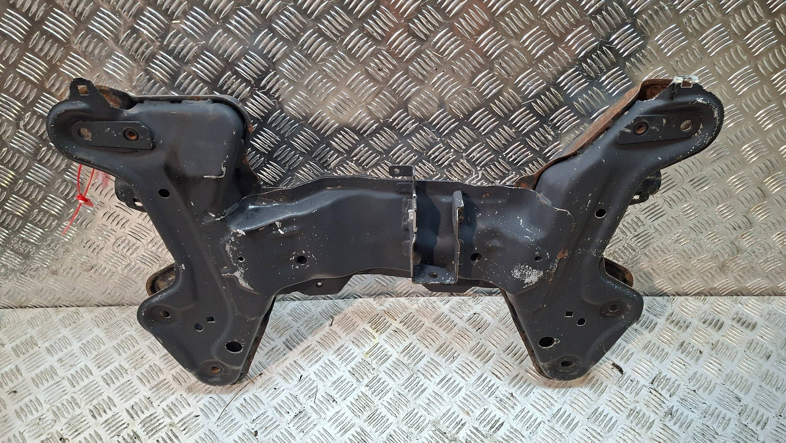axle beam front PEUGEOT 208 2008 LIFT 2016