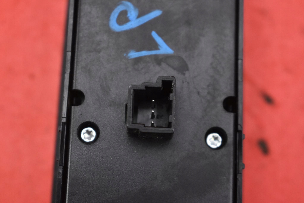 control panel of the window EU 2049055402 TESLA MODEL S LIFT 16-21