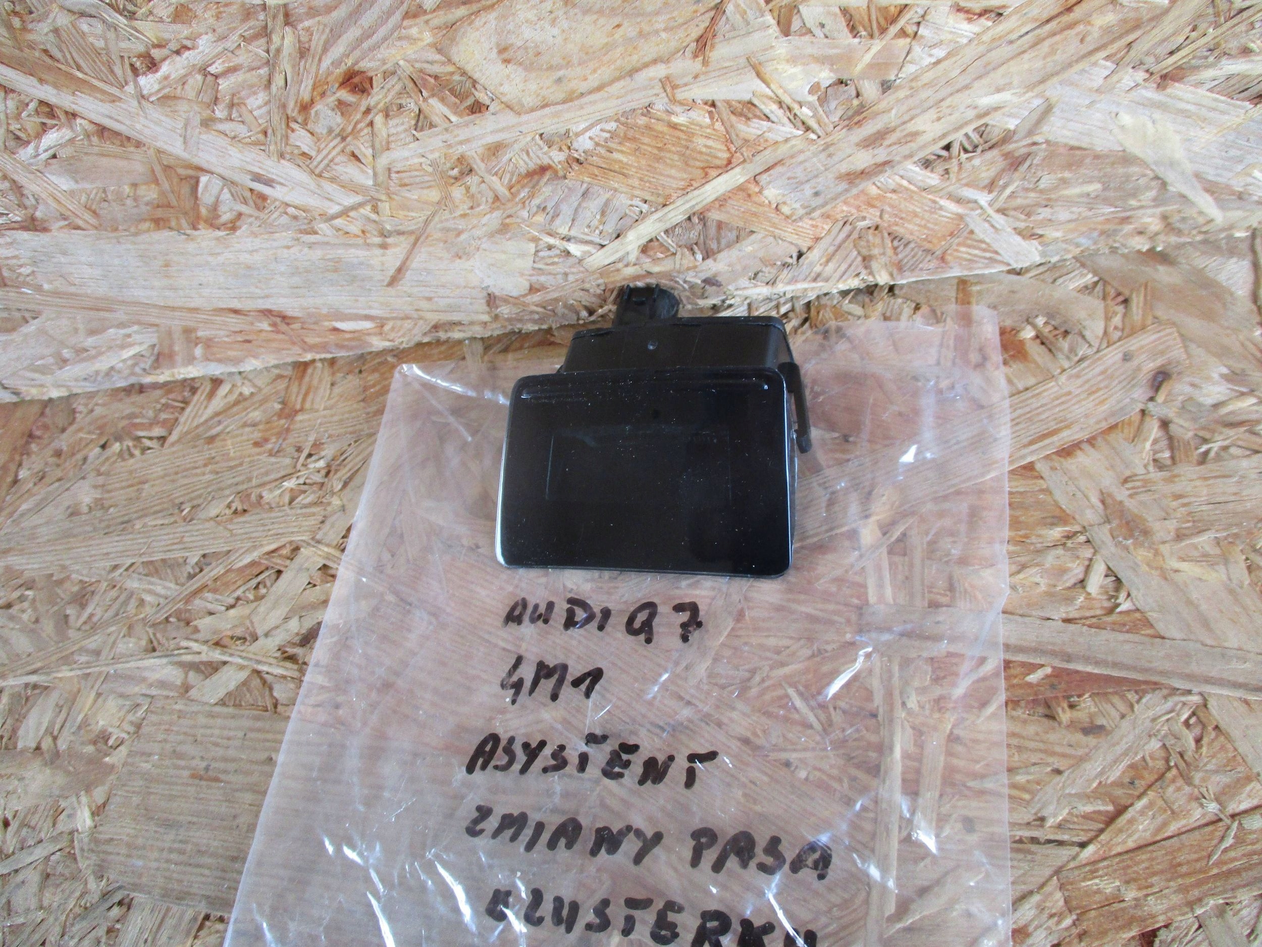light ASYSTENT changes supports mirrors of left AUDI Q7 4M1