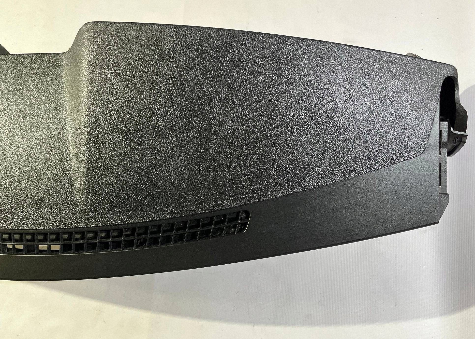 dashboard instrument panel console Ford Mustang V 2005-2009