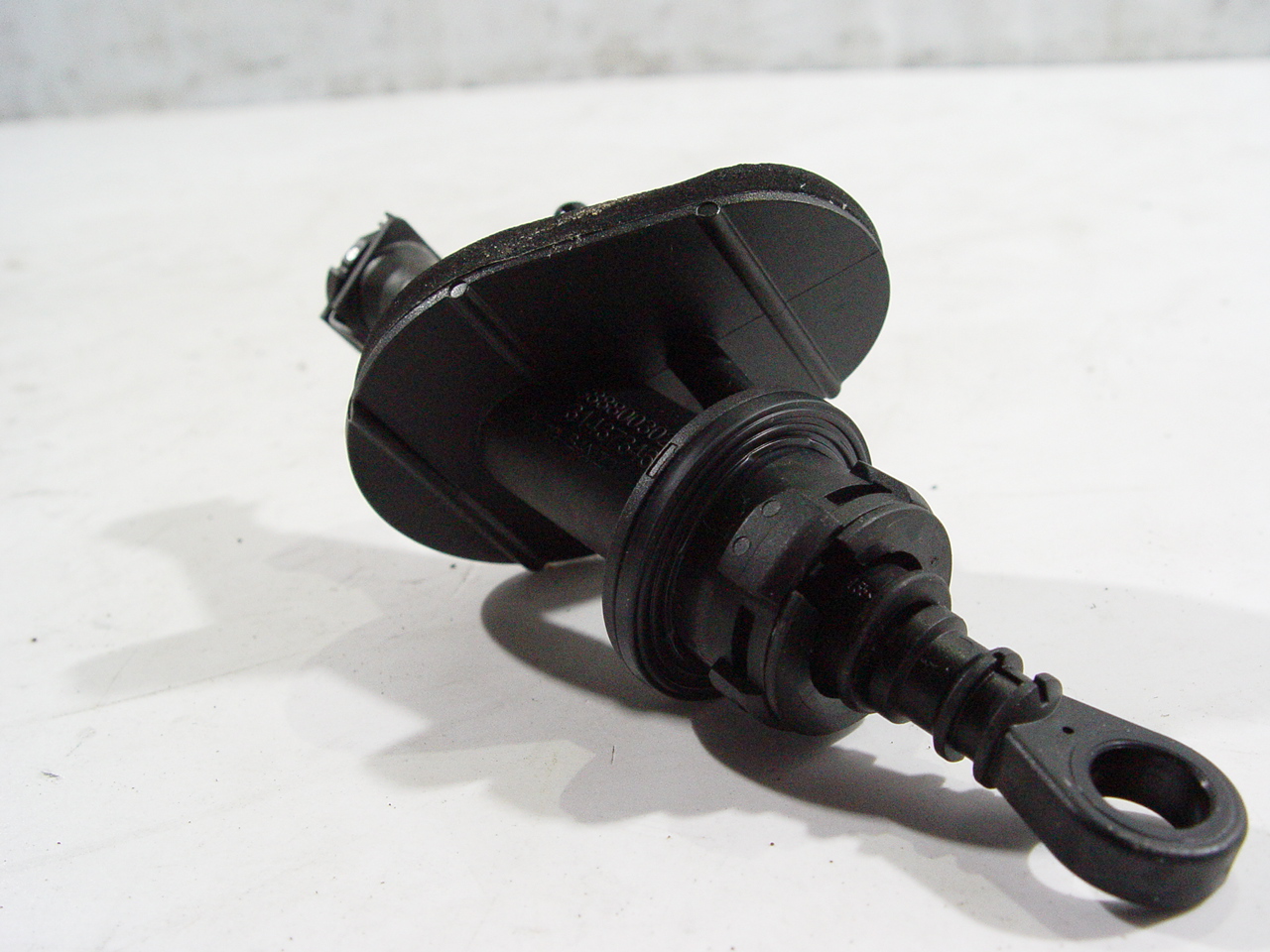 VOLVO XC40 18 WYSPRZĘGLIK POMPKA SPRZĘGŁA 31437346 Producent części Volvo OE