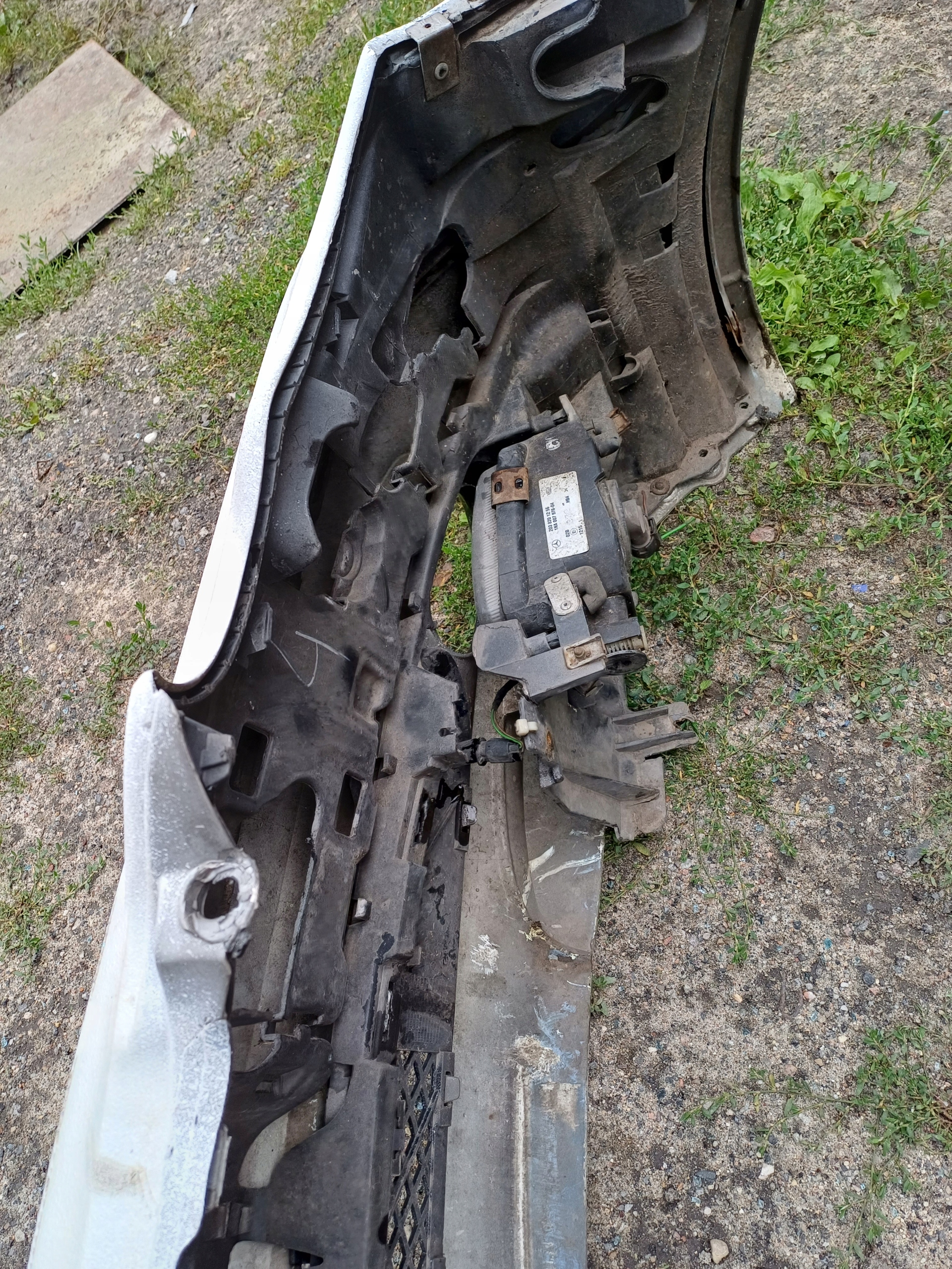 MERCEDES W203 Stoßstange vorne LIFT