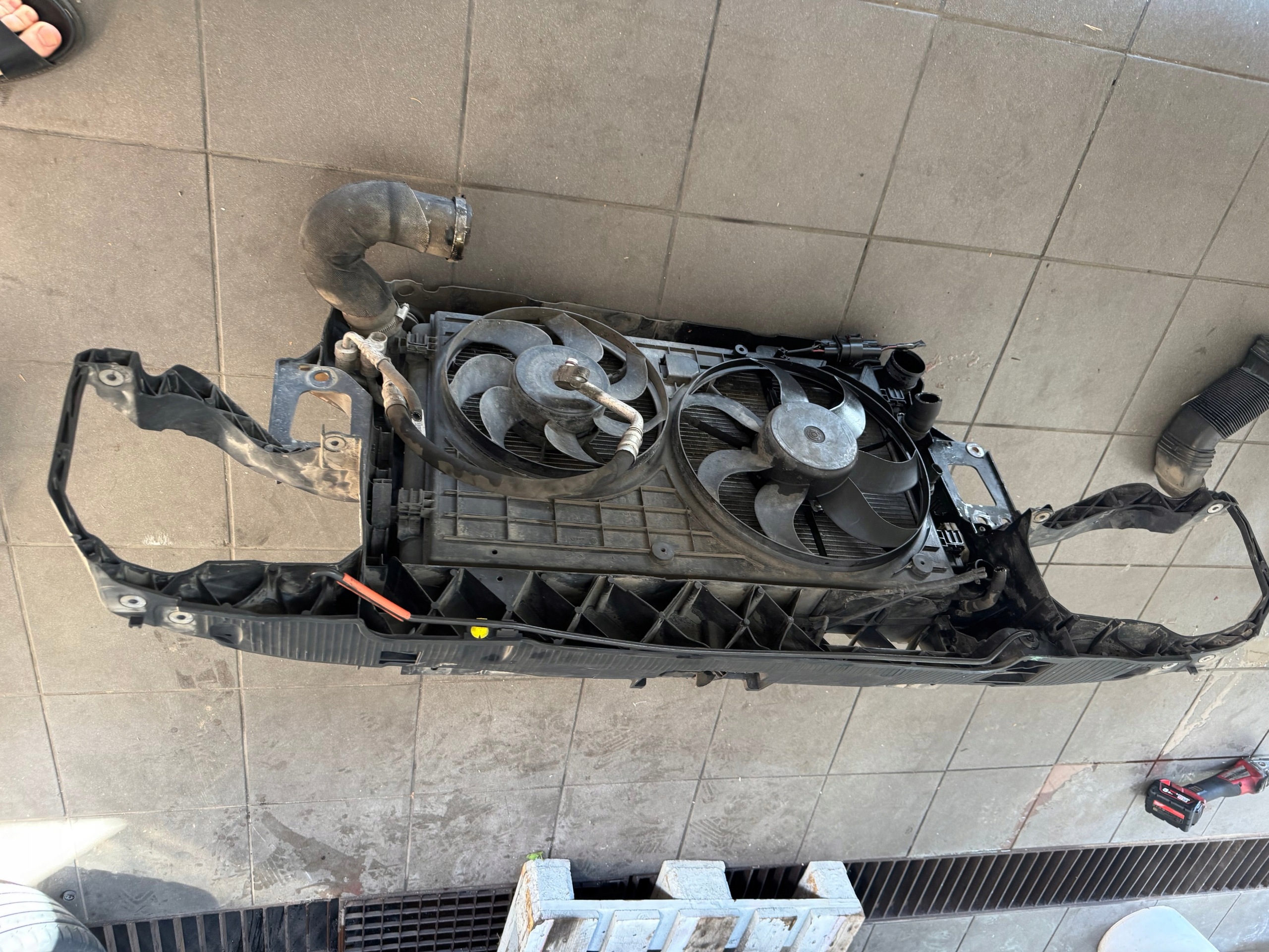 bar, wall front IBIZA IV 6J FR 2.0 TDI CHF radiator KOMPLET