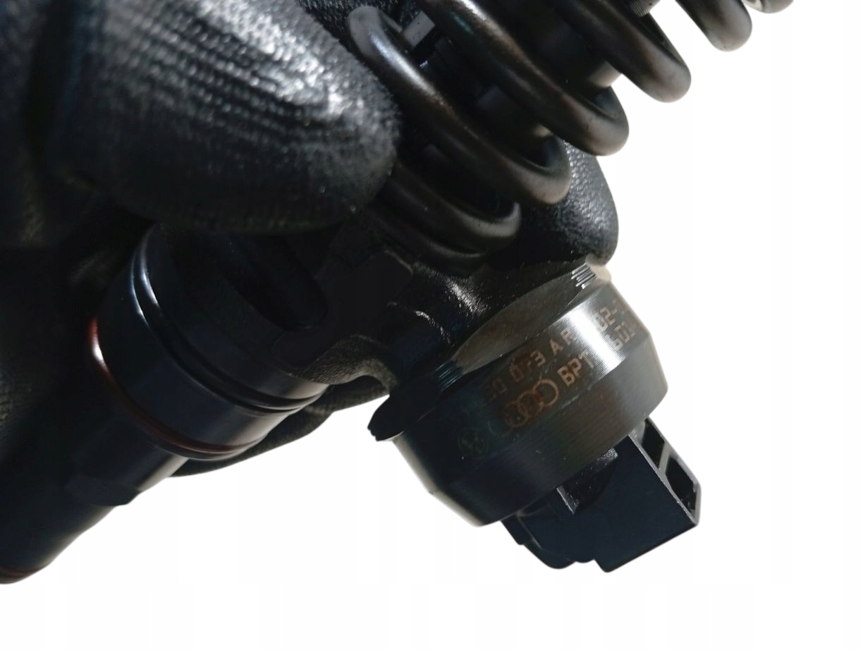 Pumpedüse VW PASSAT B5 FL 1.9 TDI AVF 038130073AR 0414720214