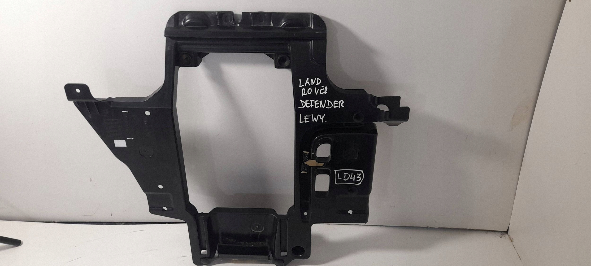 Land Rover Defender L663 Inna parte del … interna L8B2130B15A (LD43)