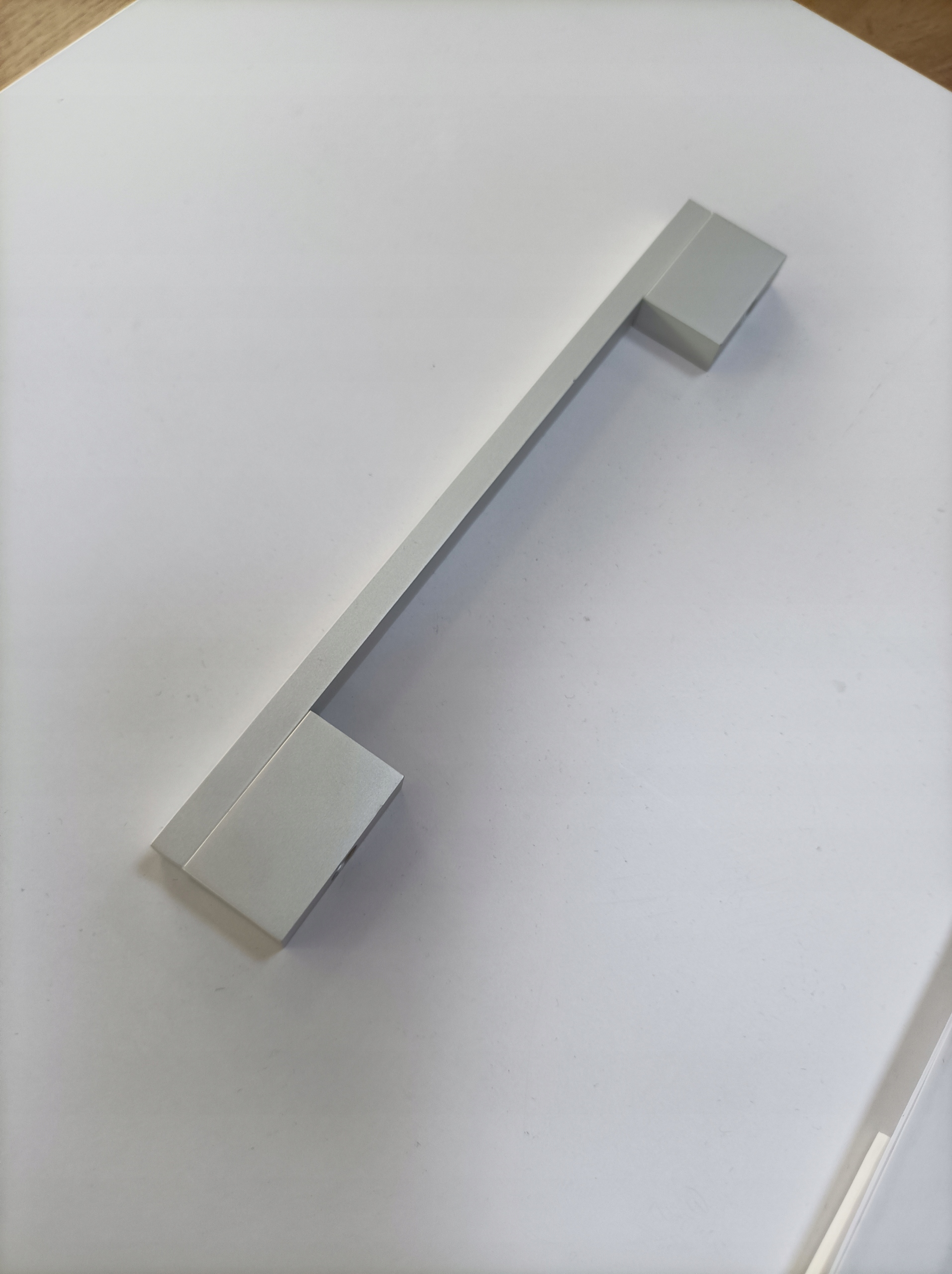 

uchwyt UM-017 L-128 aluminium