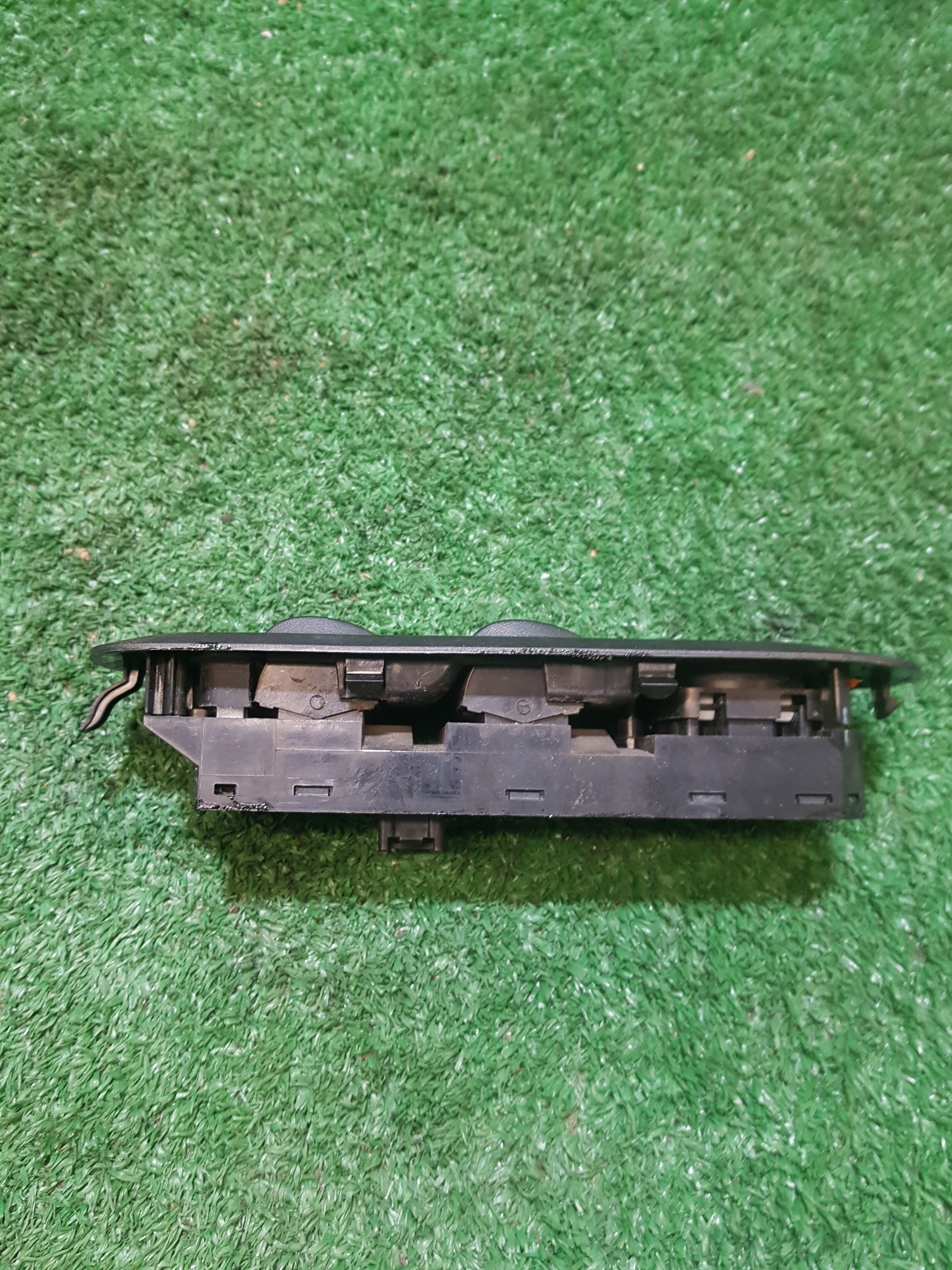 control panel of the window driver´s FORD MONDEO MK 4 7S7T-14A132-AB
