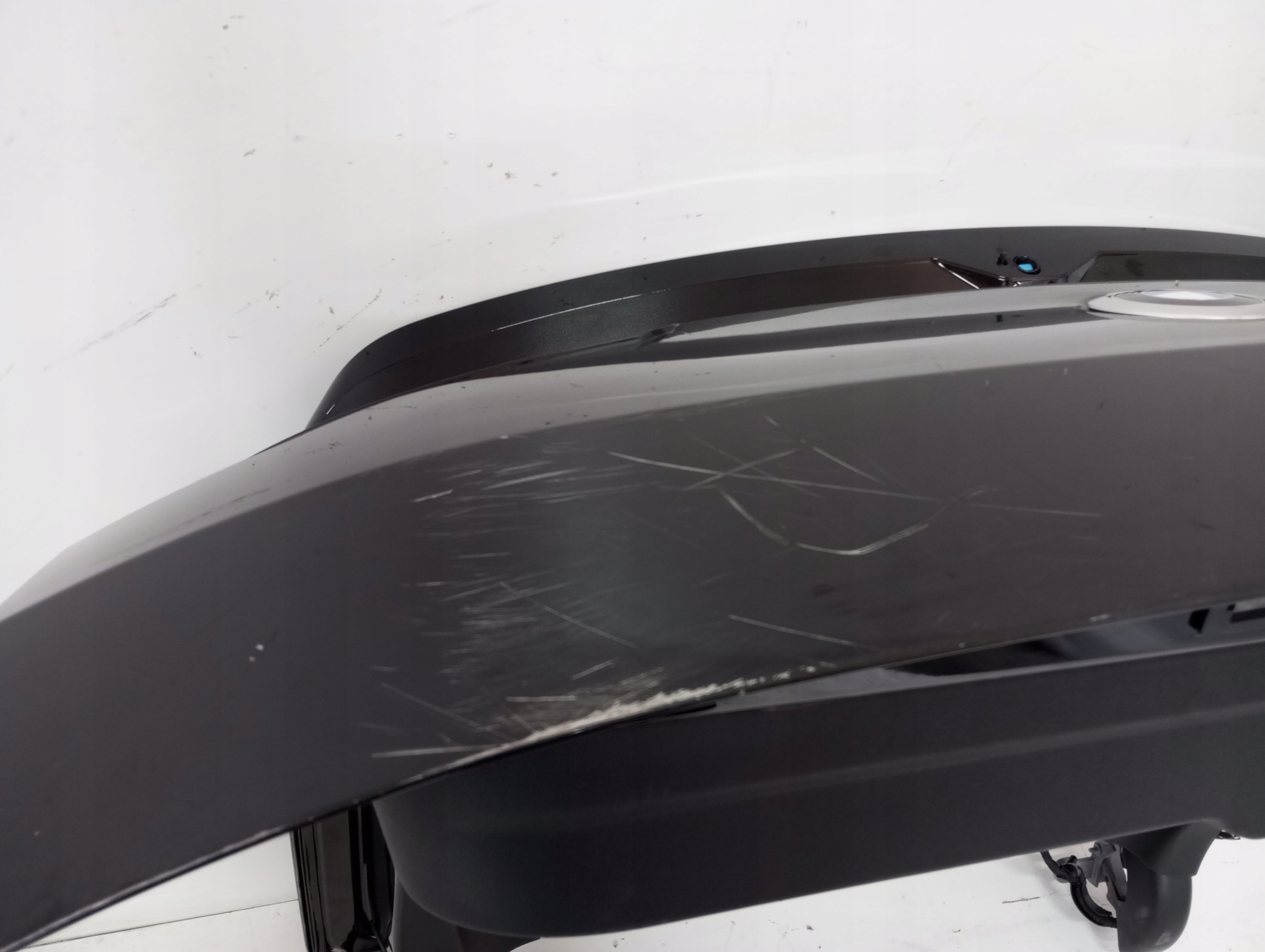 trunk door BMW X2 U10 24R below KAMERE