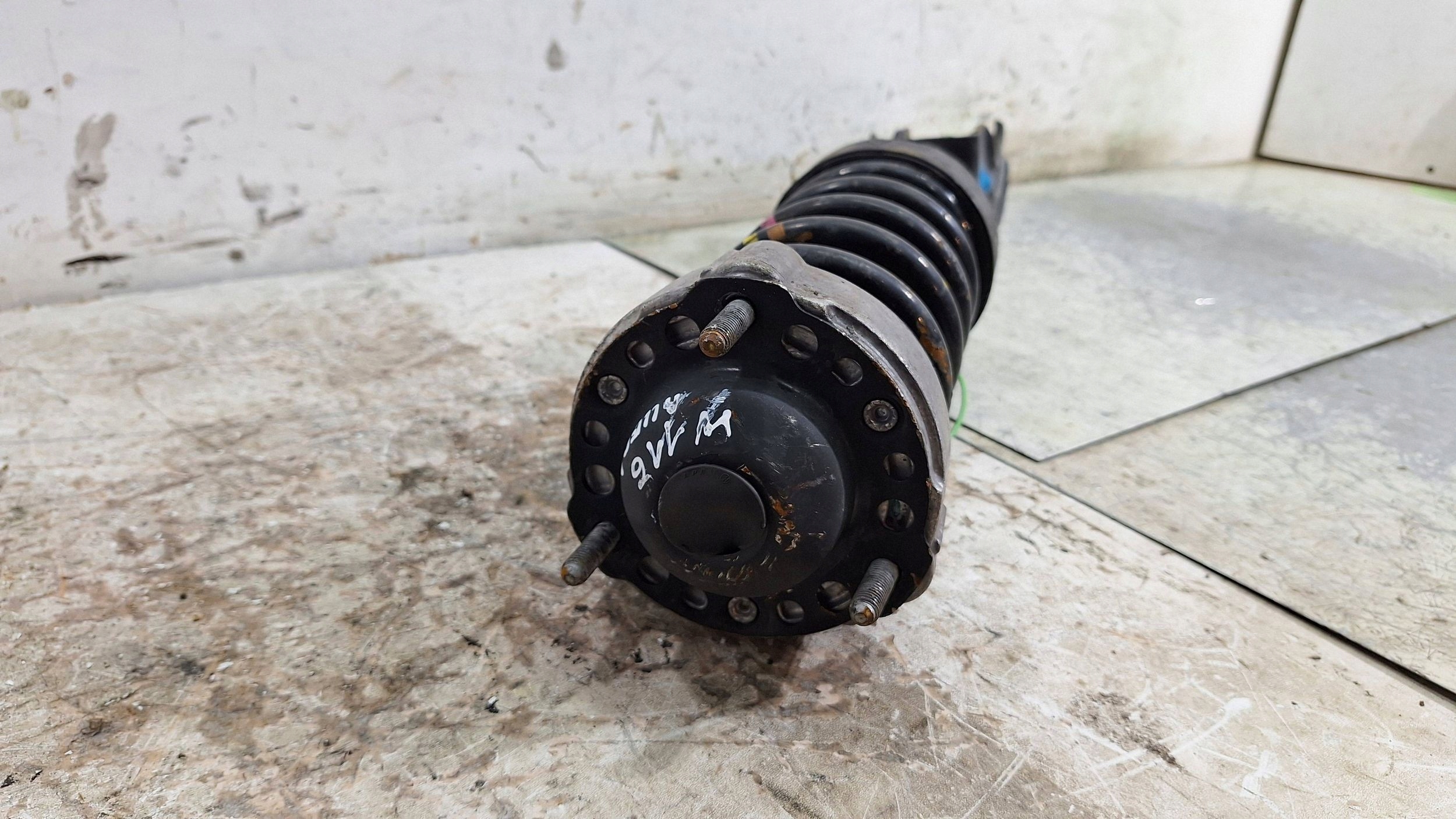 shock absorber right front 7P6413032AL VW TOUAREG II 7P