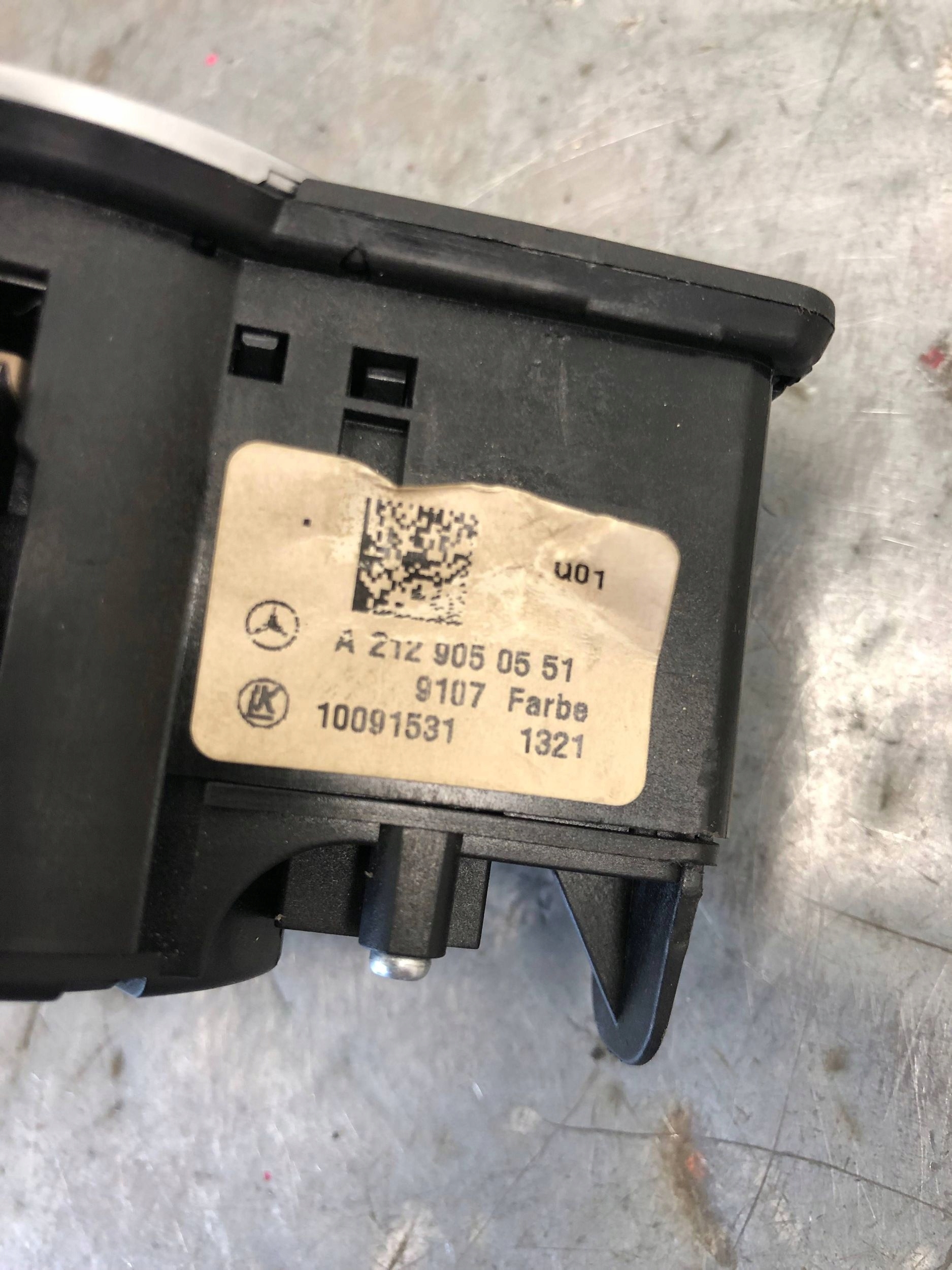 switch light switch MERCEDES W212 KOMBI A2129050551