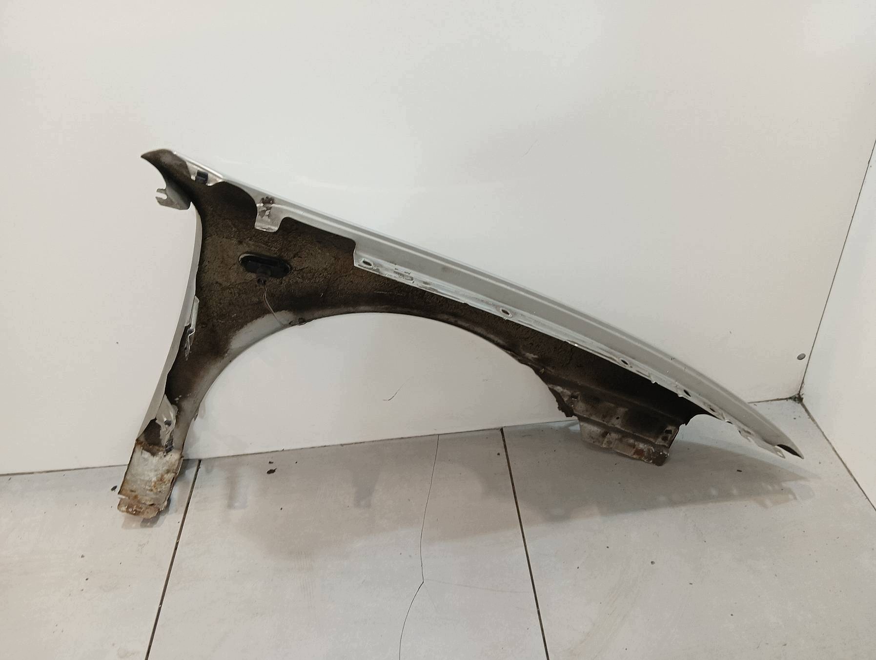 parafango sinistra Anteriore TOLEDO II SREBRNY Seat Leon e (1999-2006)
