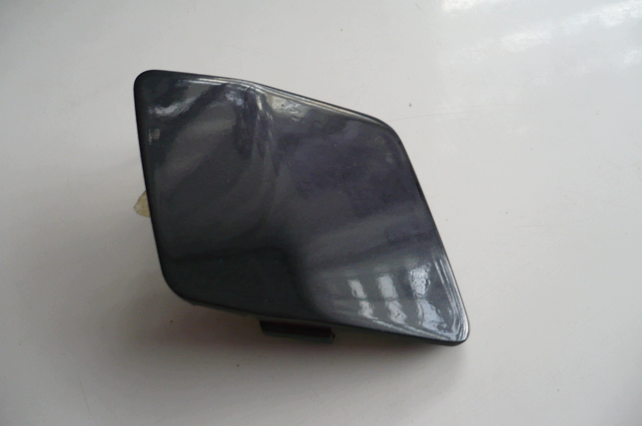 TOYOTA YARIS II 2 LIFT towing hook cap bumper front 08-11 R
