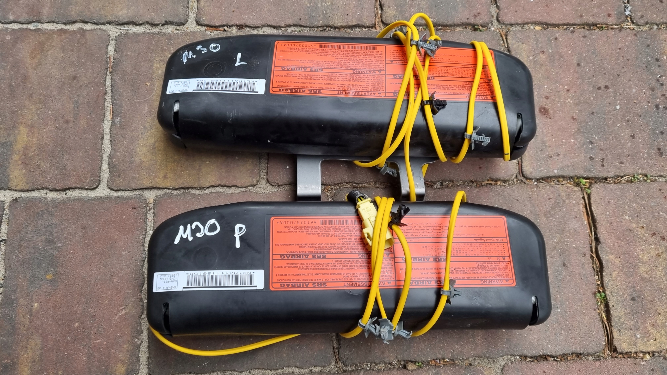 Подушка сиденья правая левая INFINITI M M30