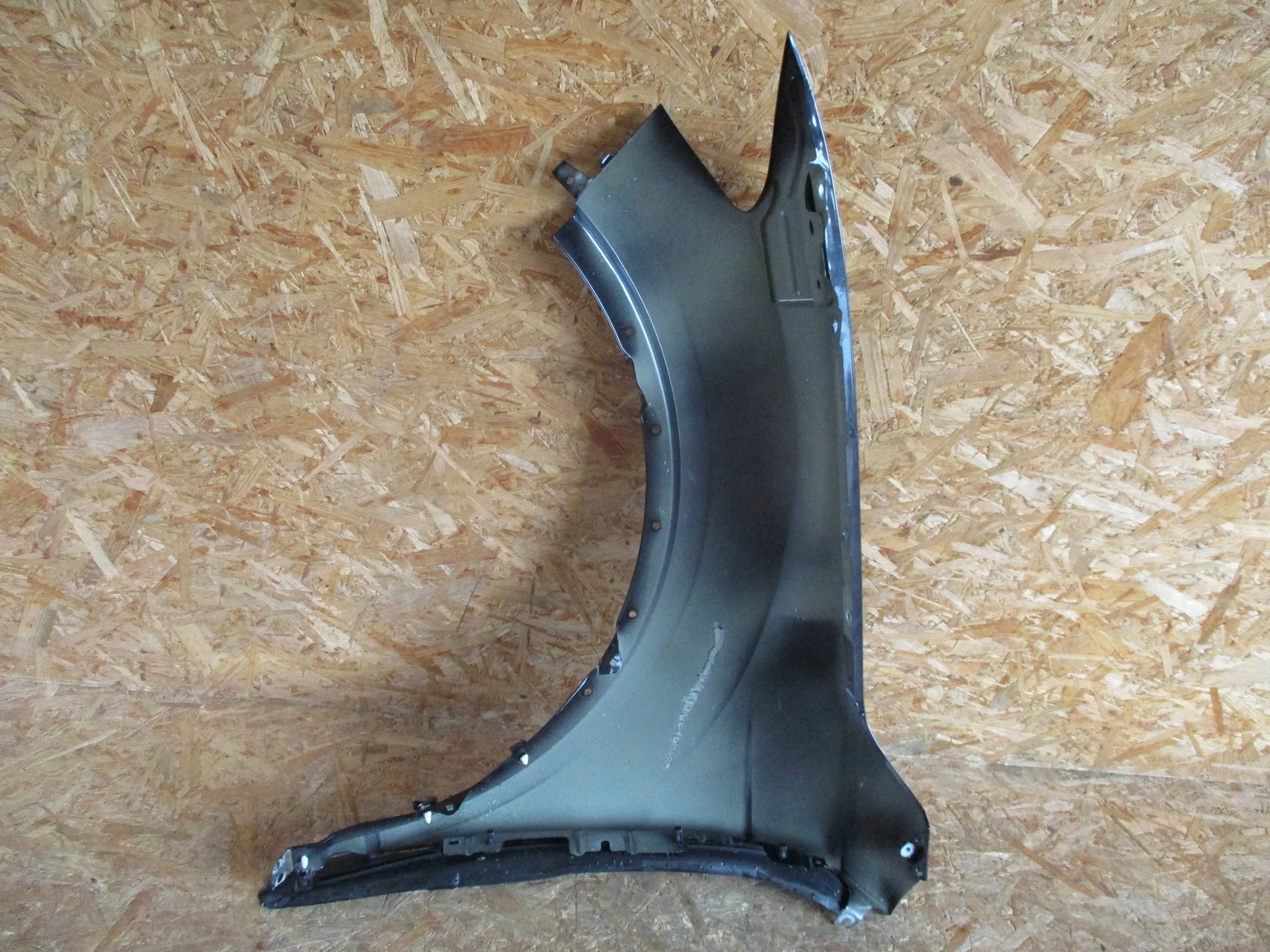 fender front front right VW T-ROC R-LINE 2GA