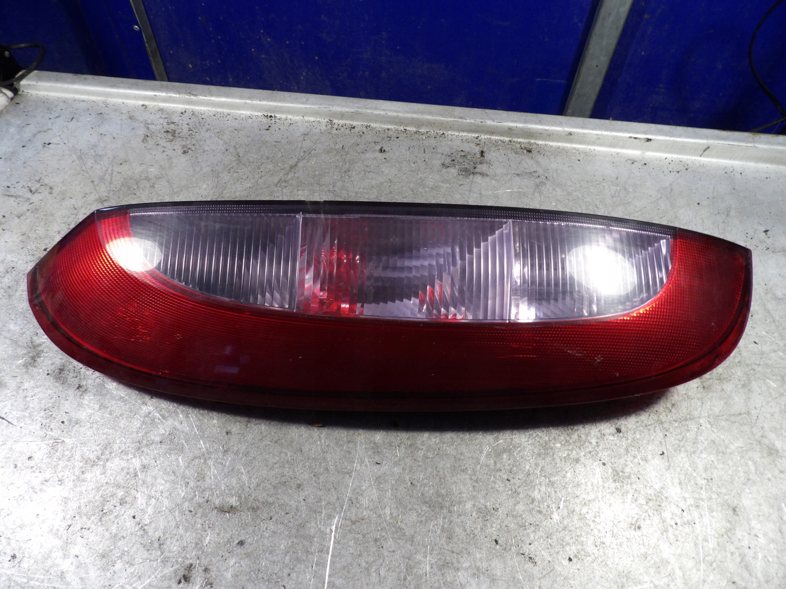 Opel Corsa C light rear left 09114336 HB 3D