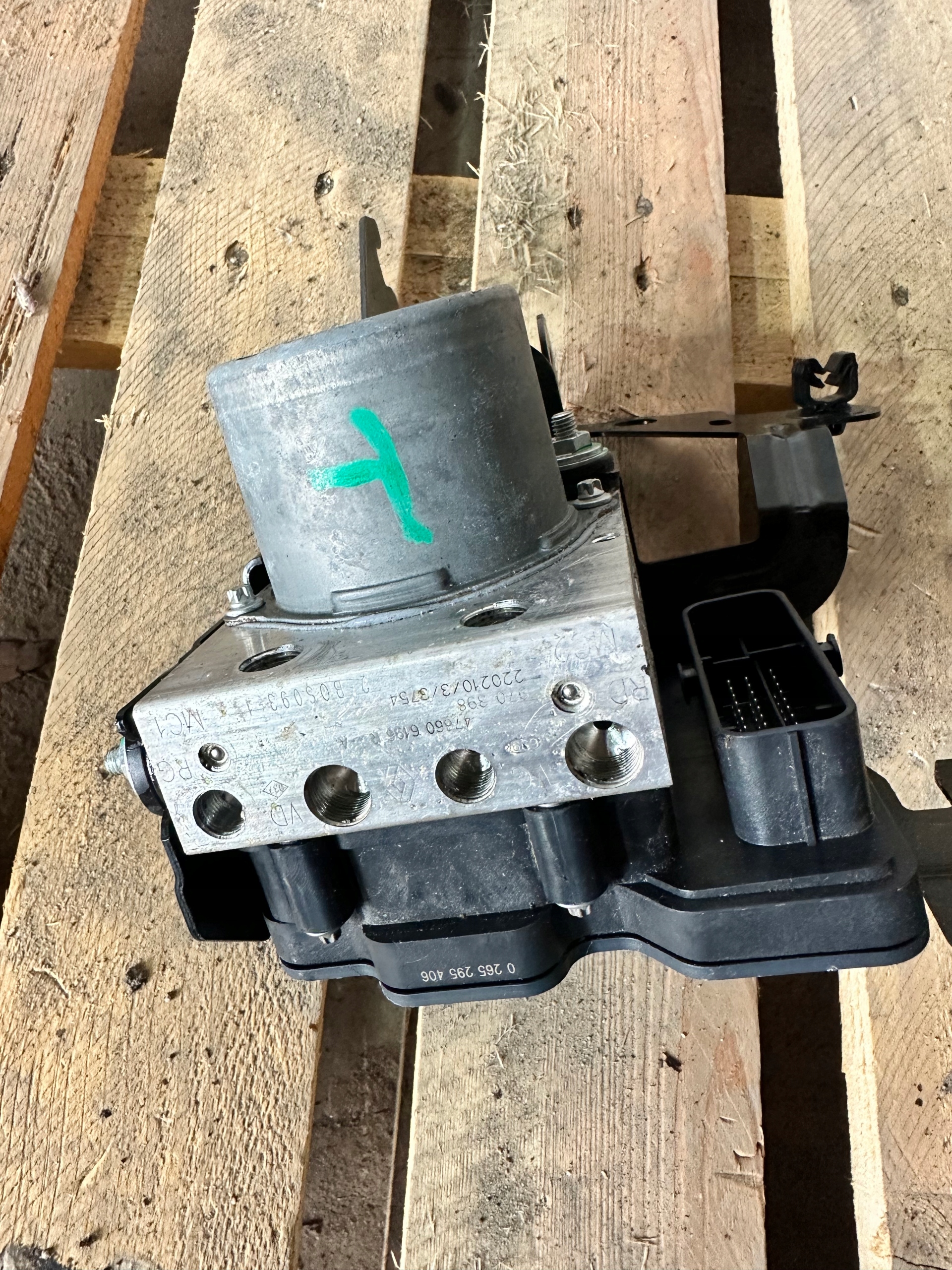насос ABS renault ARKANA 1.6 0265295406