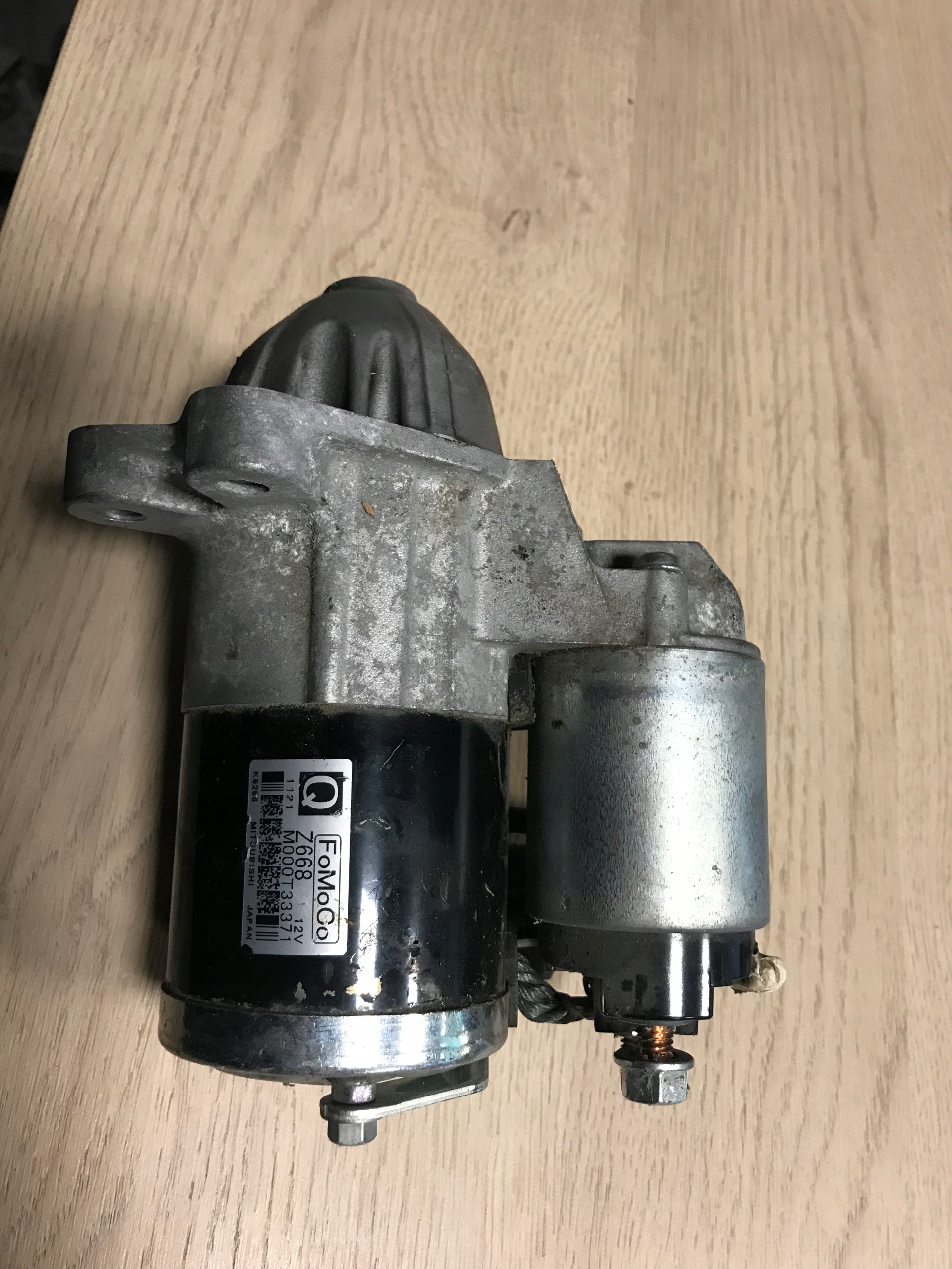 Стартер Mazda OE M000t33371