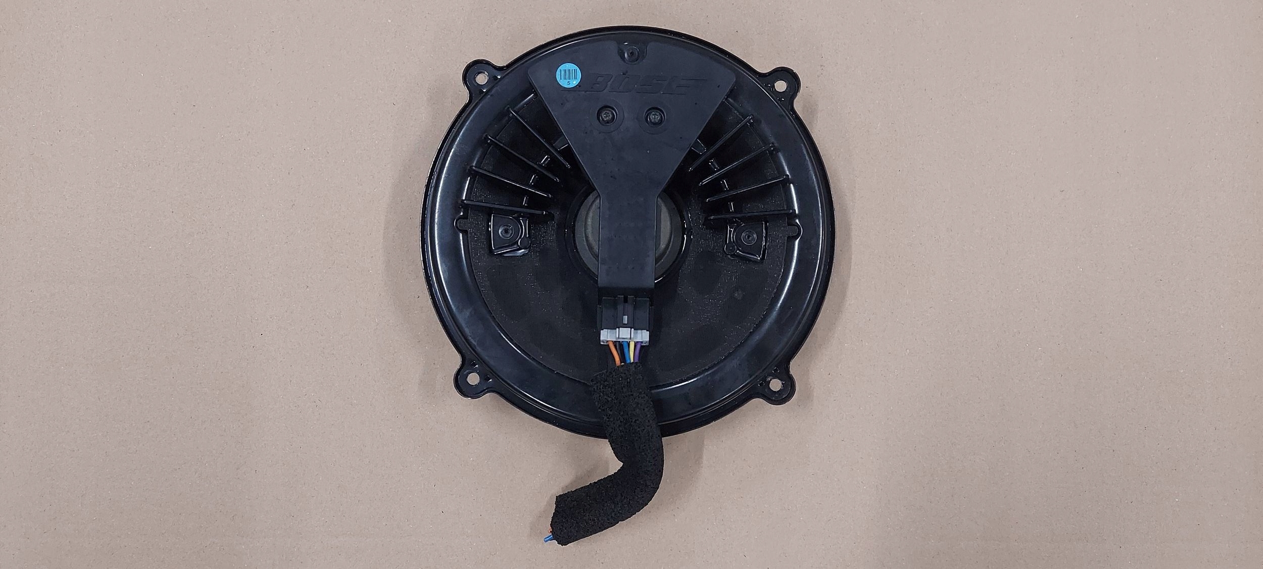 speaker left front BOSE MAZDA FE876696YA