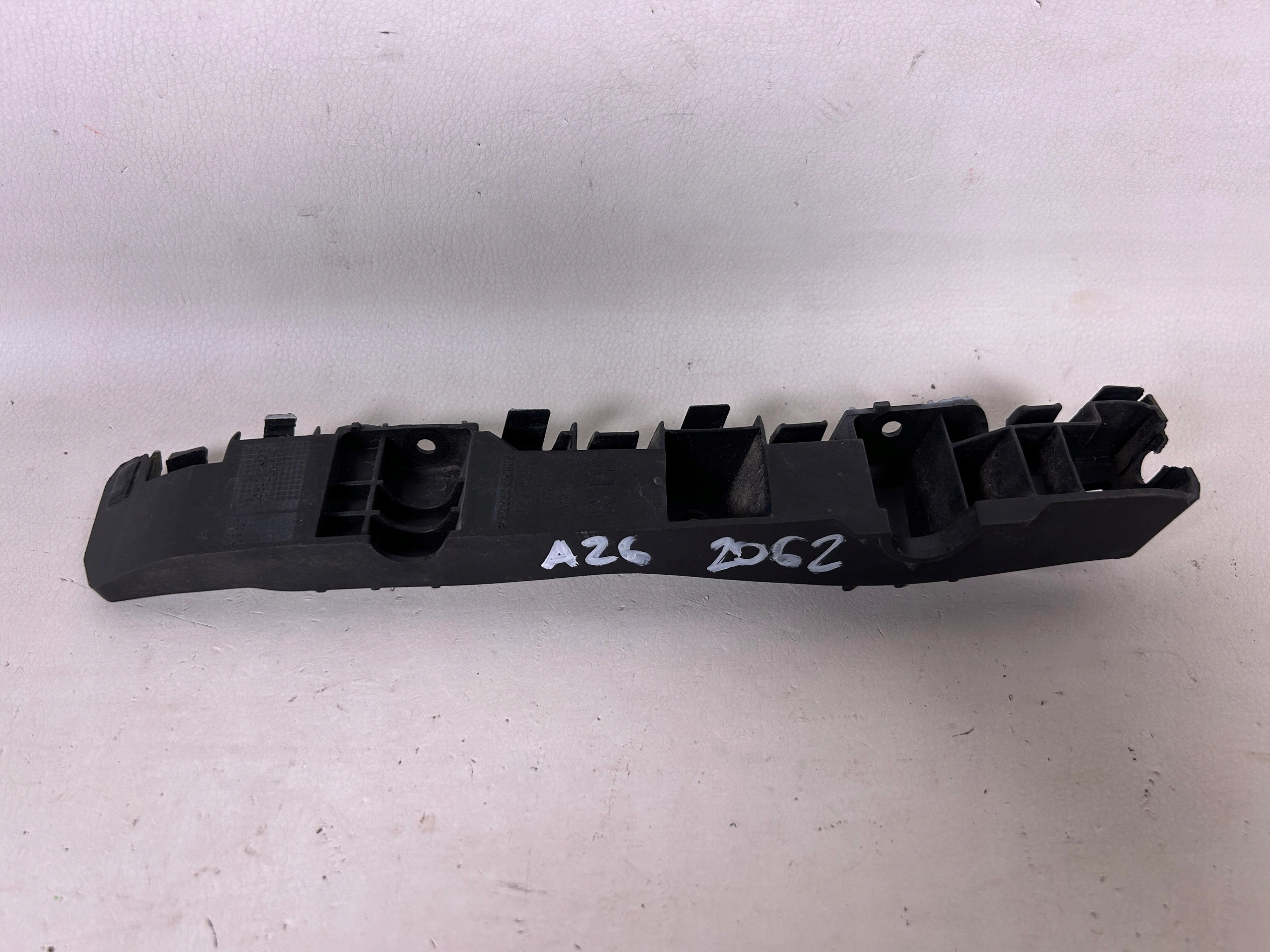 OPEL CORSA E bumper bracket right rear part 39085590