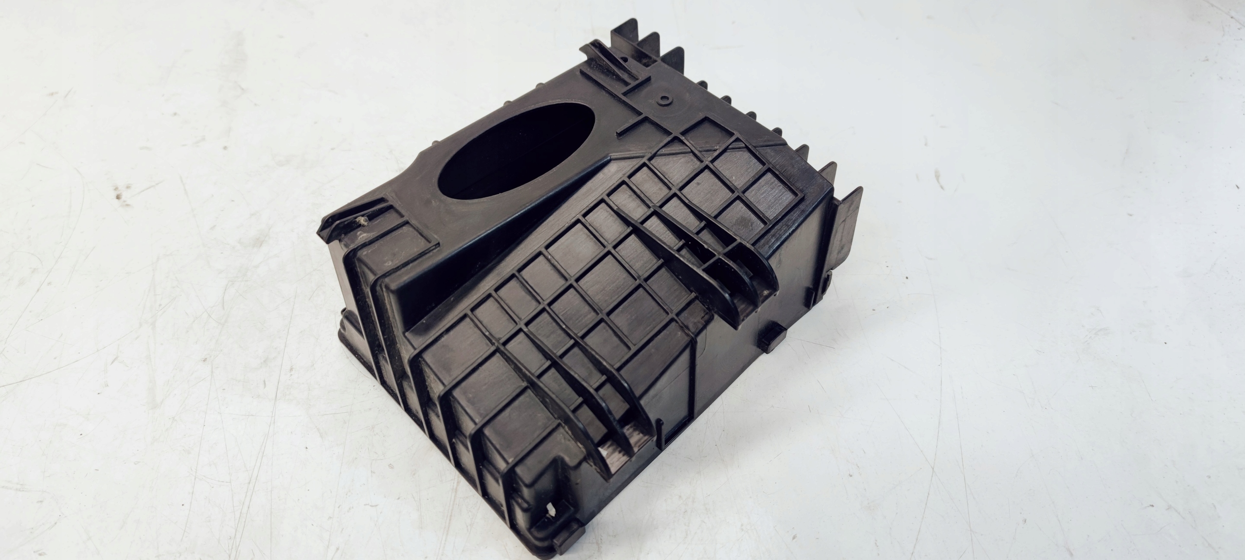 GEHÄUSE KASTEN DER SICHERUNGEN AUDI TT 8J0937124