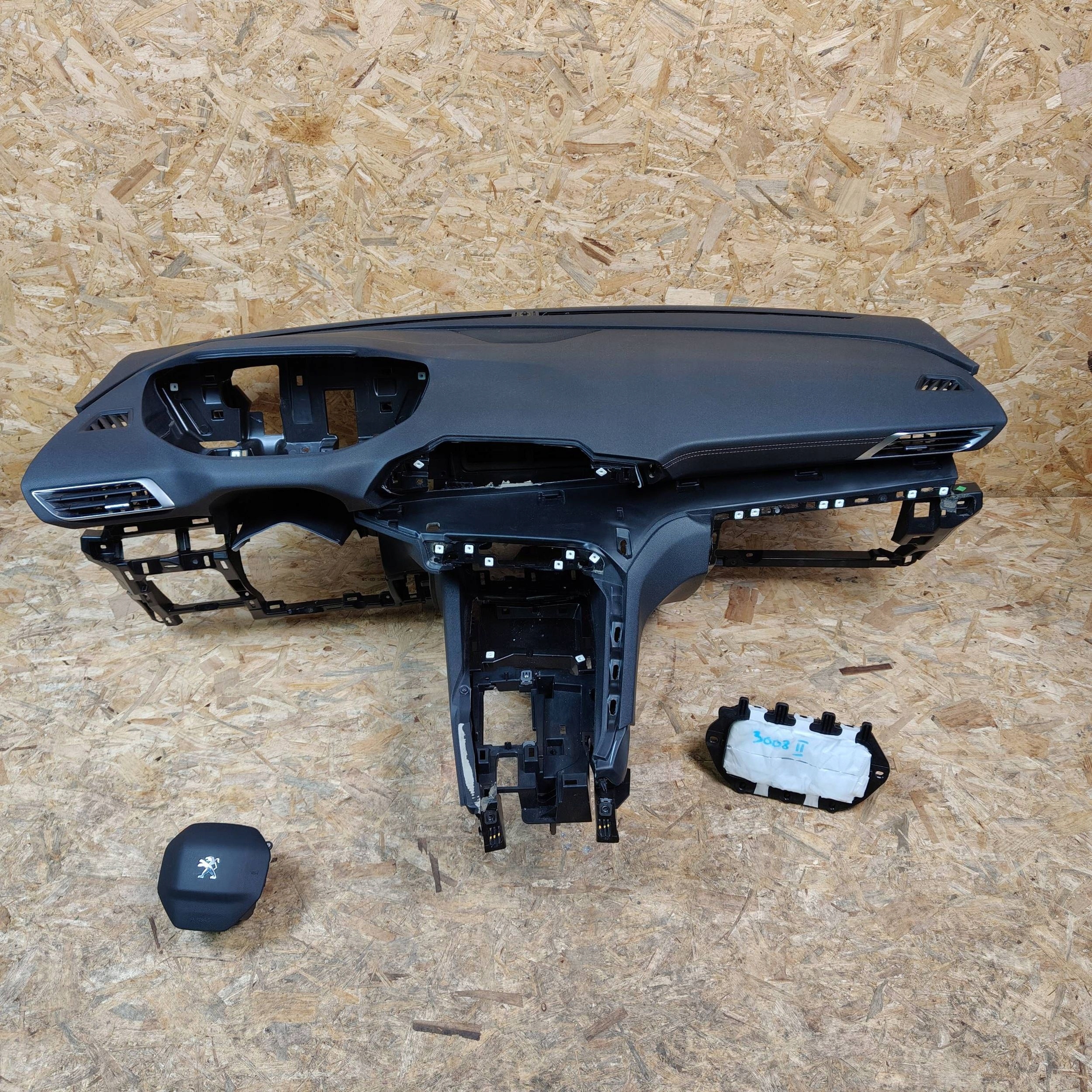 dashboard instrument panel Peugeot 3008 II