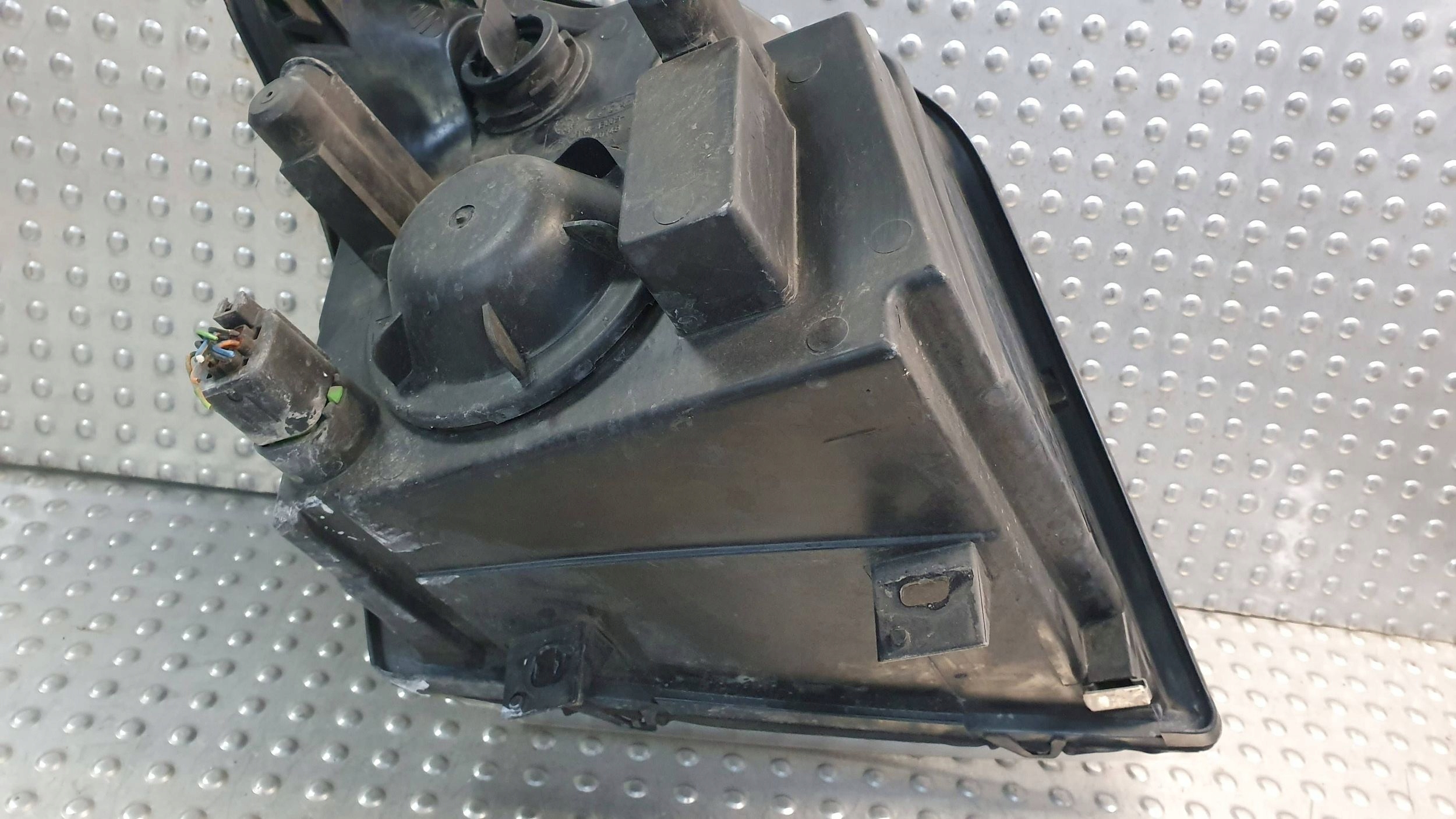 light front left FORD CONNECT 02- 2T14-13005-AG