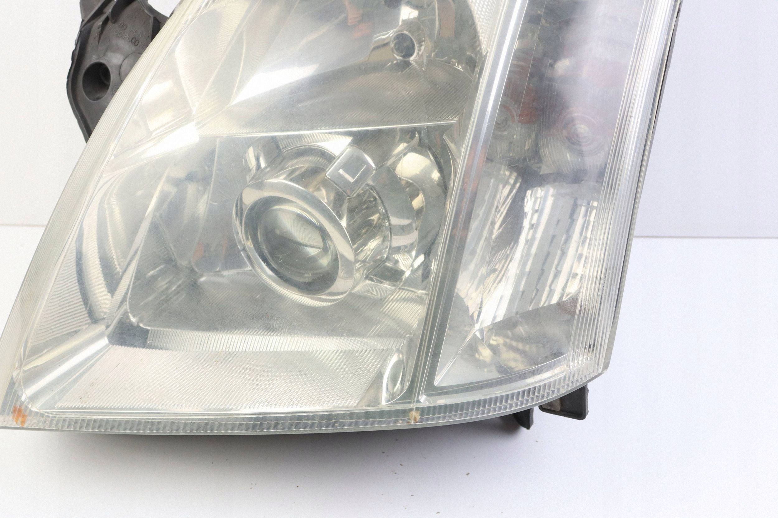 OPEL MERIVA A light front left front XENON 93321054 EUROPA