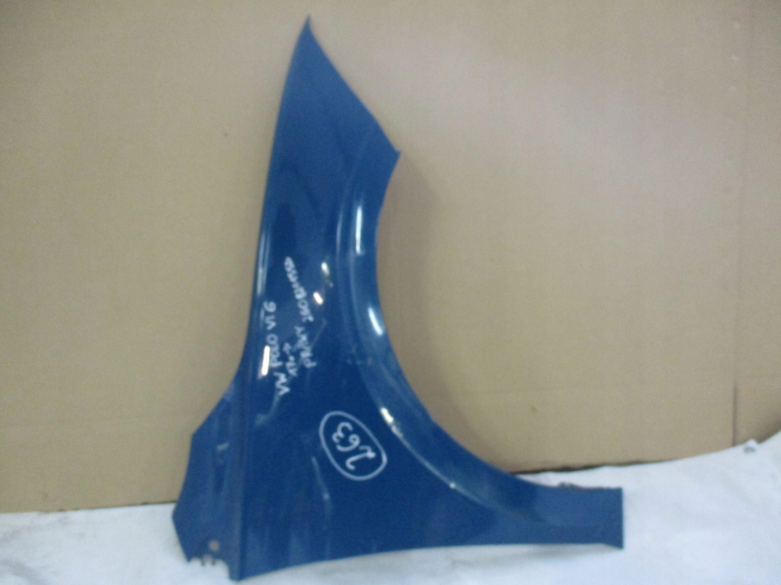 fender right front front VW Polo 6 VI 2G0 17r- 2G0821155D