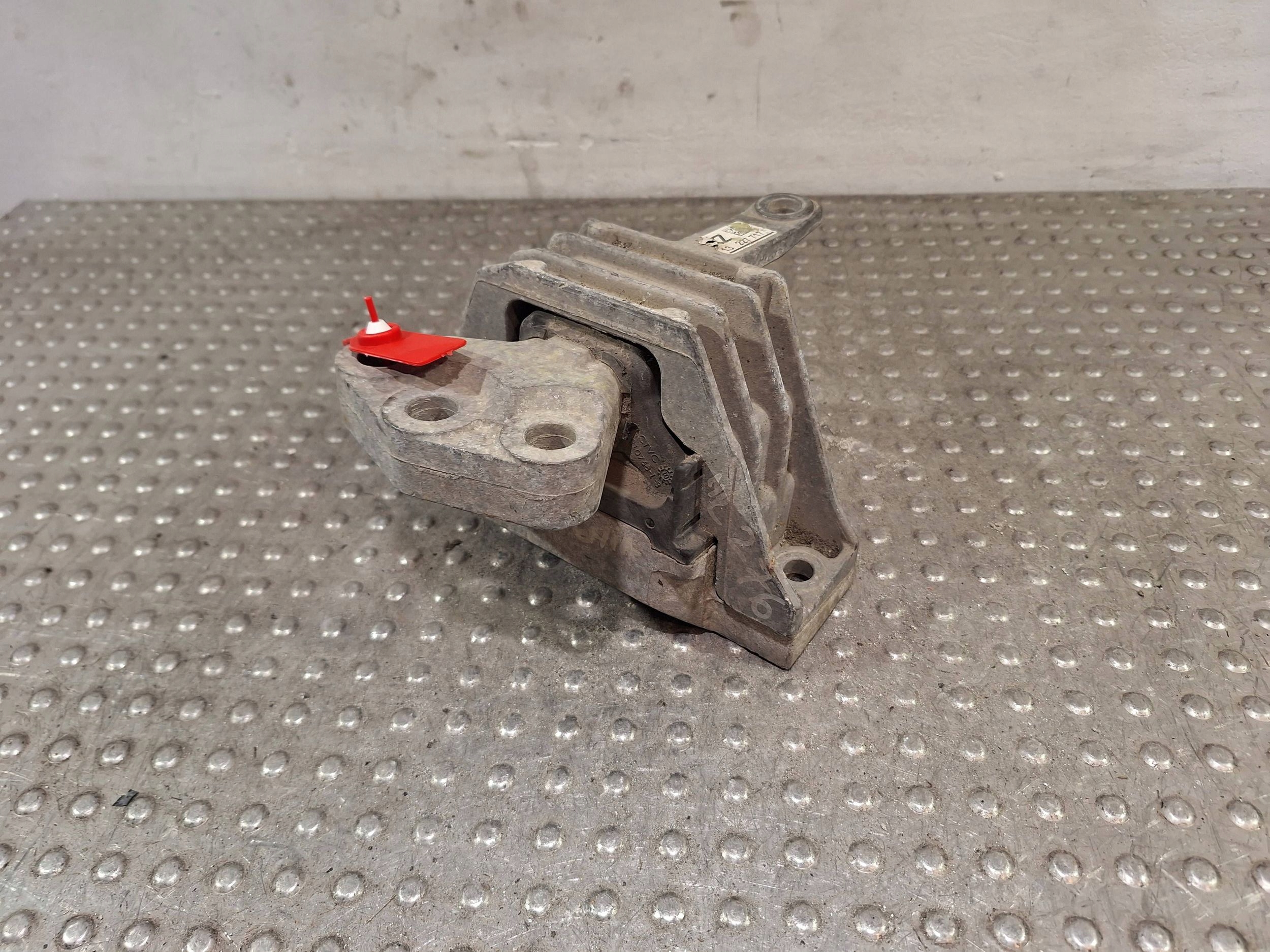 holder engine mount 13227717 OPEL INSIGNIA A 2.0 CDTI 08