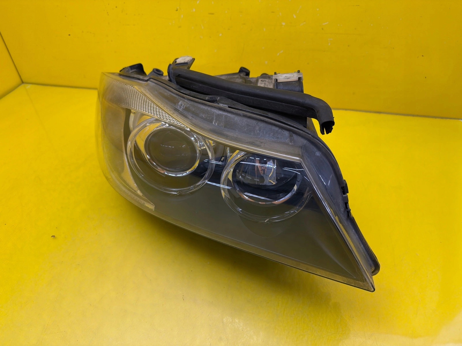 light right BMW 3 E90 E91 Xenon positioning 6942744