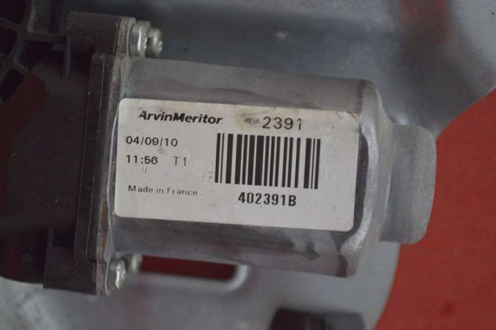 window regulator left front EU 82470-3U110 KIA SPORTAGE 3 III 10-14