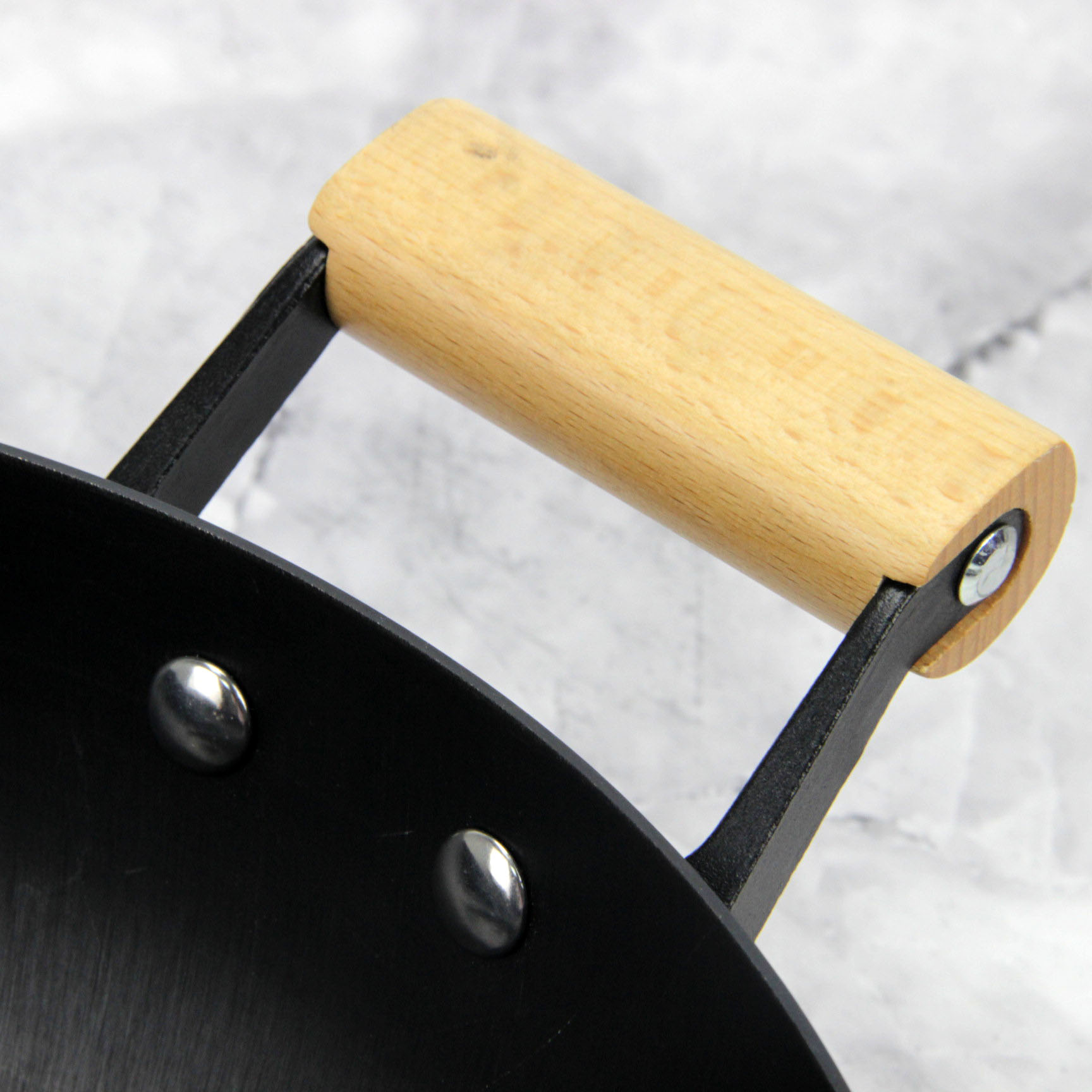 Wok żeliwny na indukcję 32 cm NA PREZENT Marka Skylight