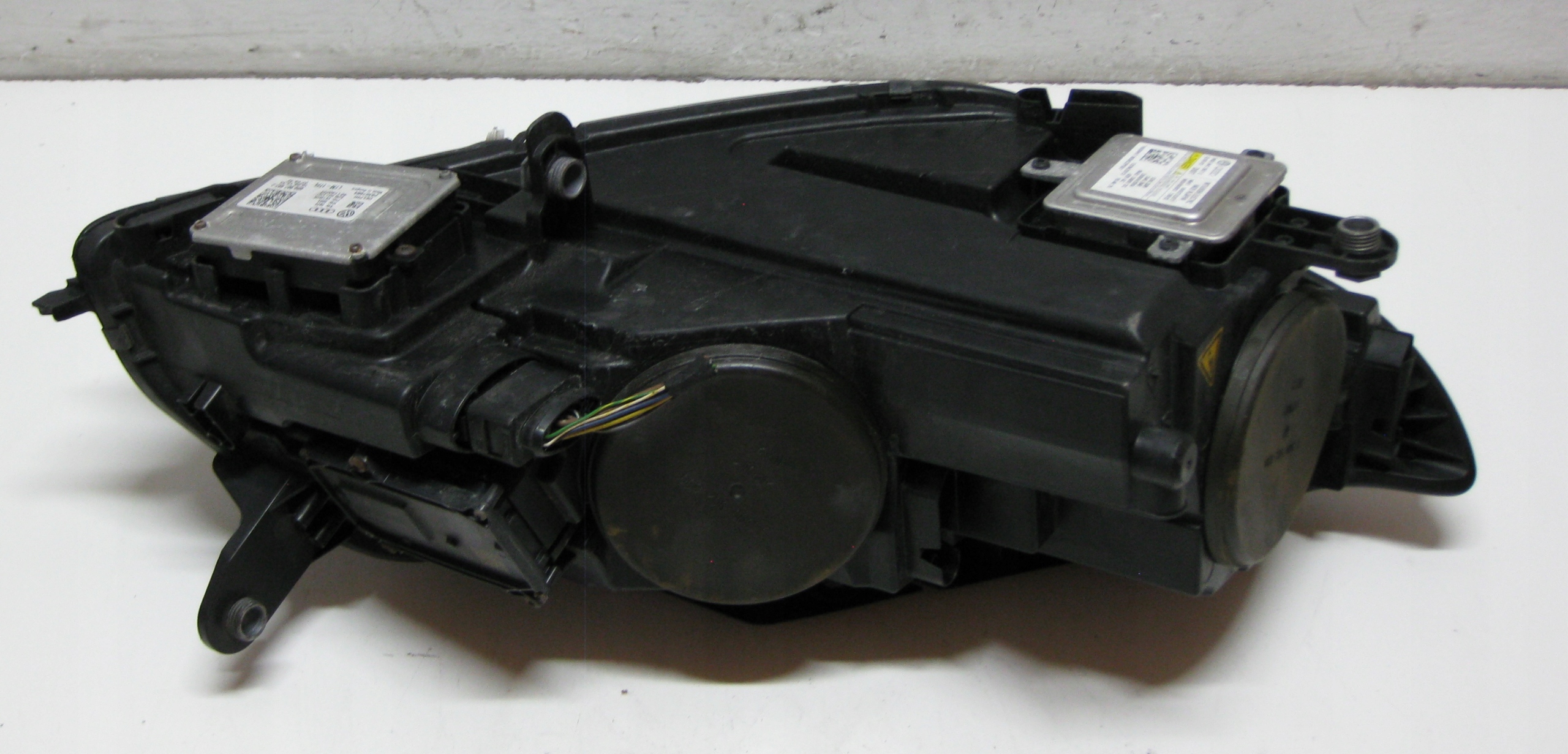 VW Passat CC 13R light left front XENON EU
