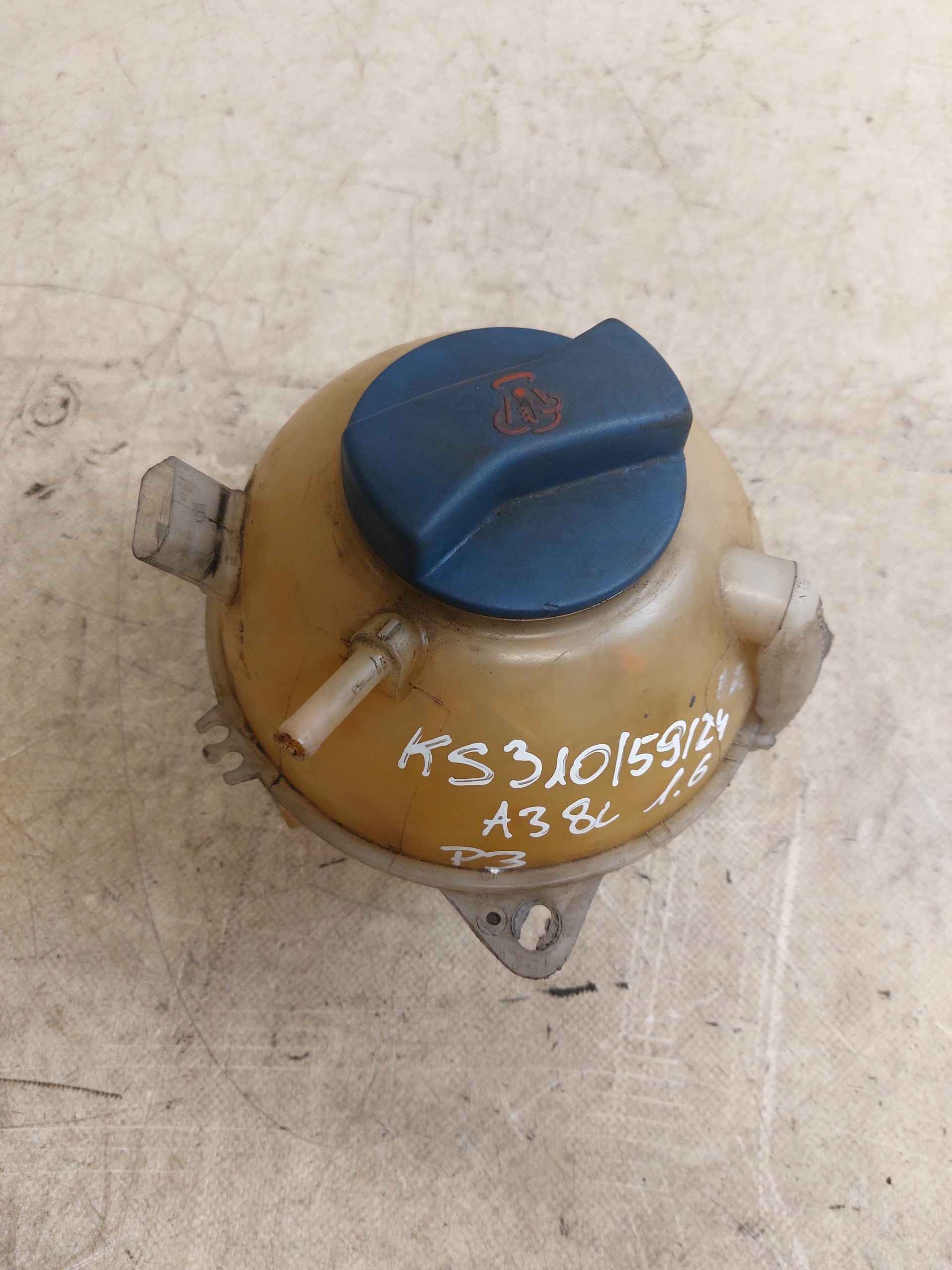 Réservoir eau AUDI A3 8L 1.6