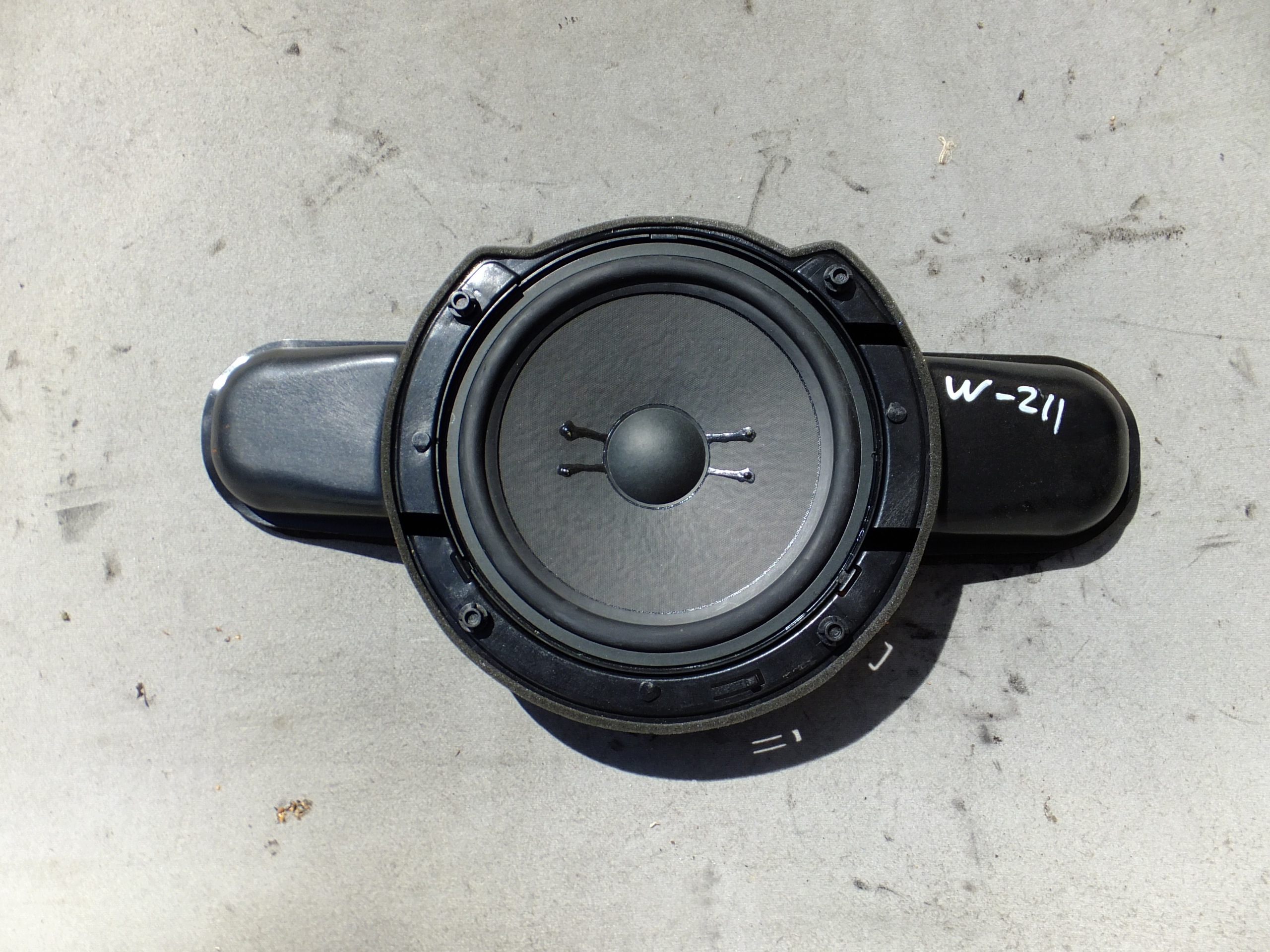 speaker mercedes w211 A2118200002