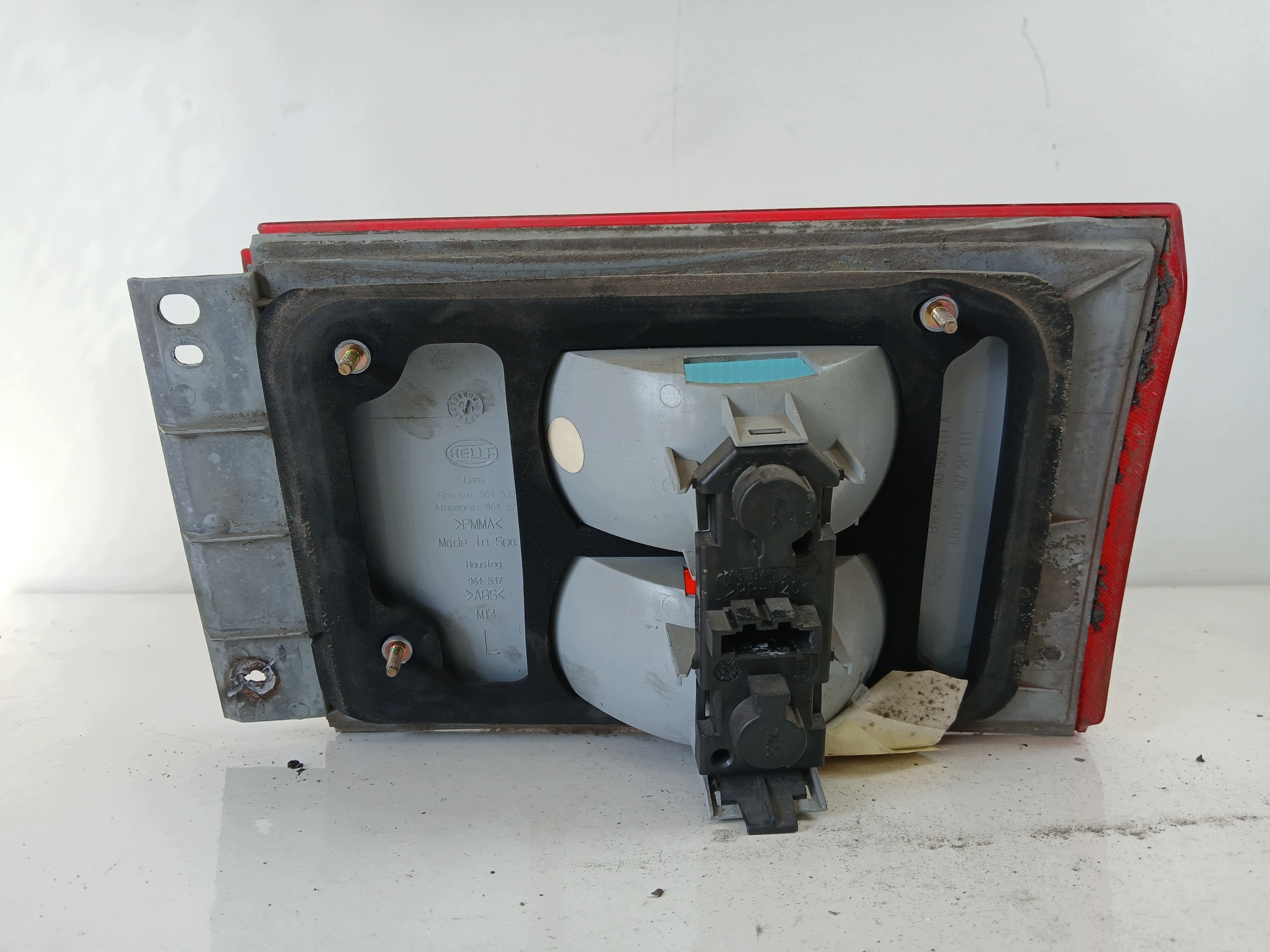 VW SHARAN and LIFT light left rear part trunk door cap