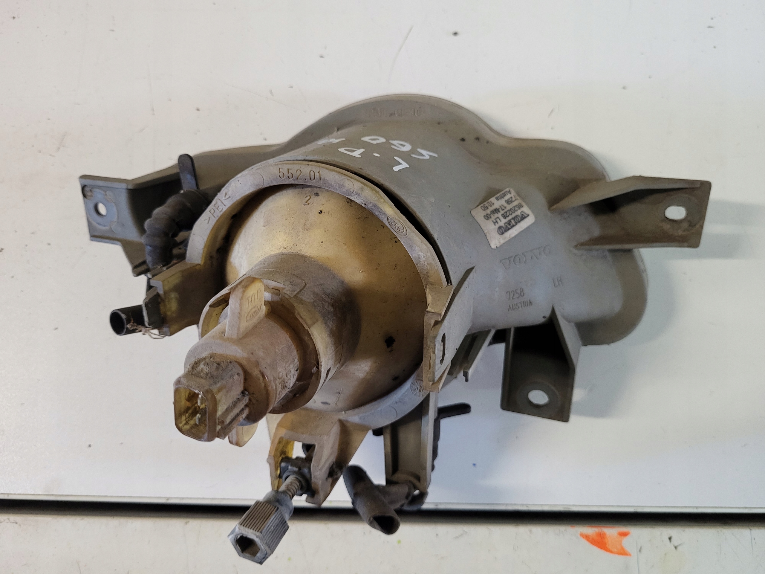fog light left front VOLVO S60 and 8620228