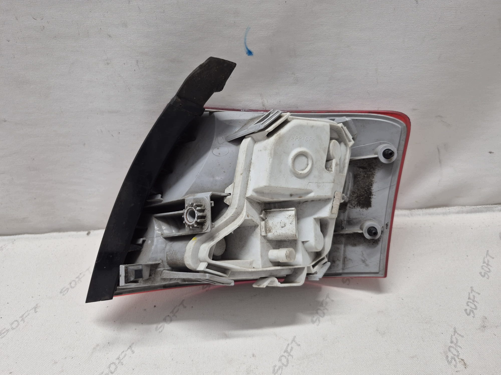 AUDI A4 B7 AVANT KOMBI 04- light left rear part rear 8E9945095