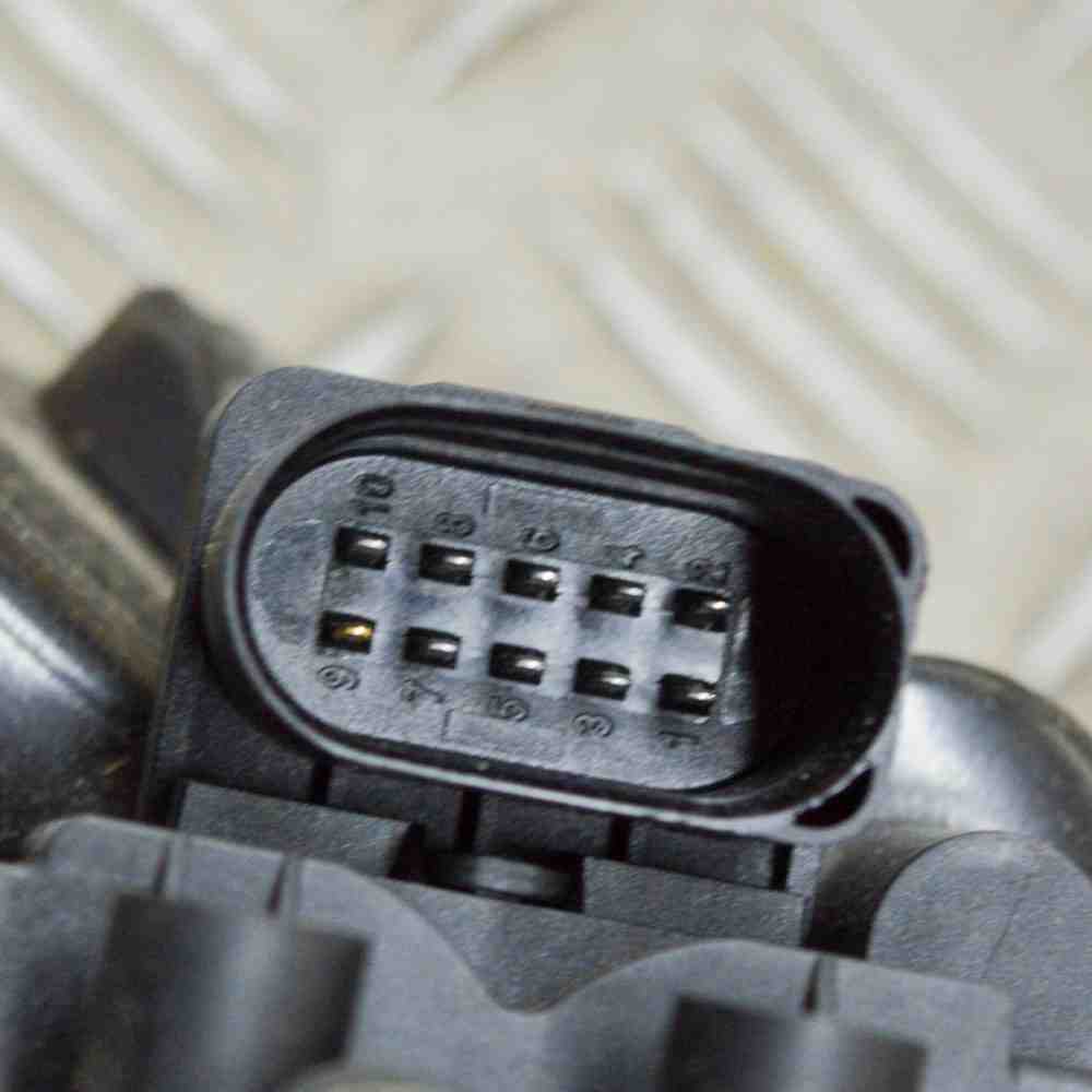 компрессор подвески Audi E-TRON () 443020305 25314172 300kw 2020