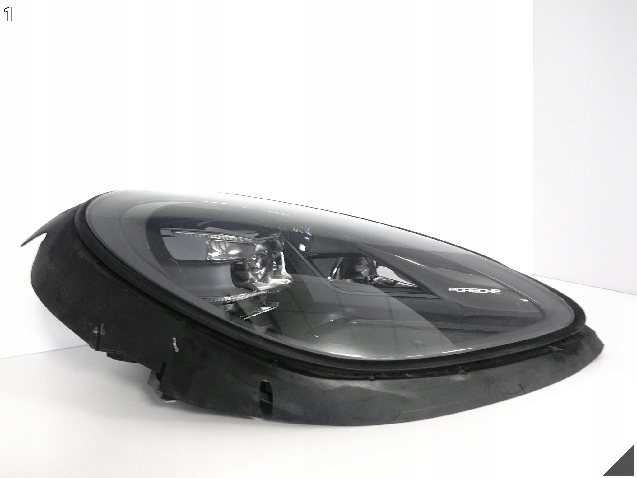 PORSCHE MACAN 95B GTS LIFT 18- FULL LED light right front EUROPA EXCL 010AS