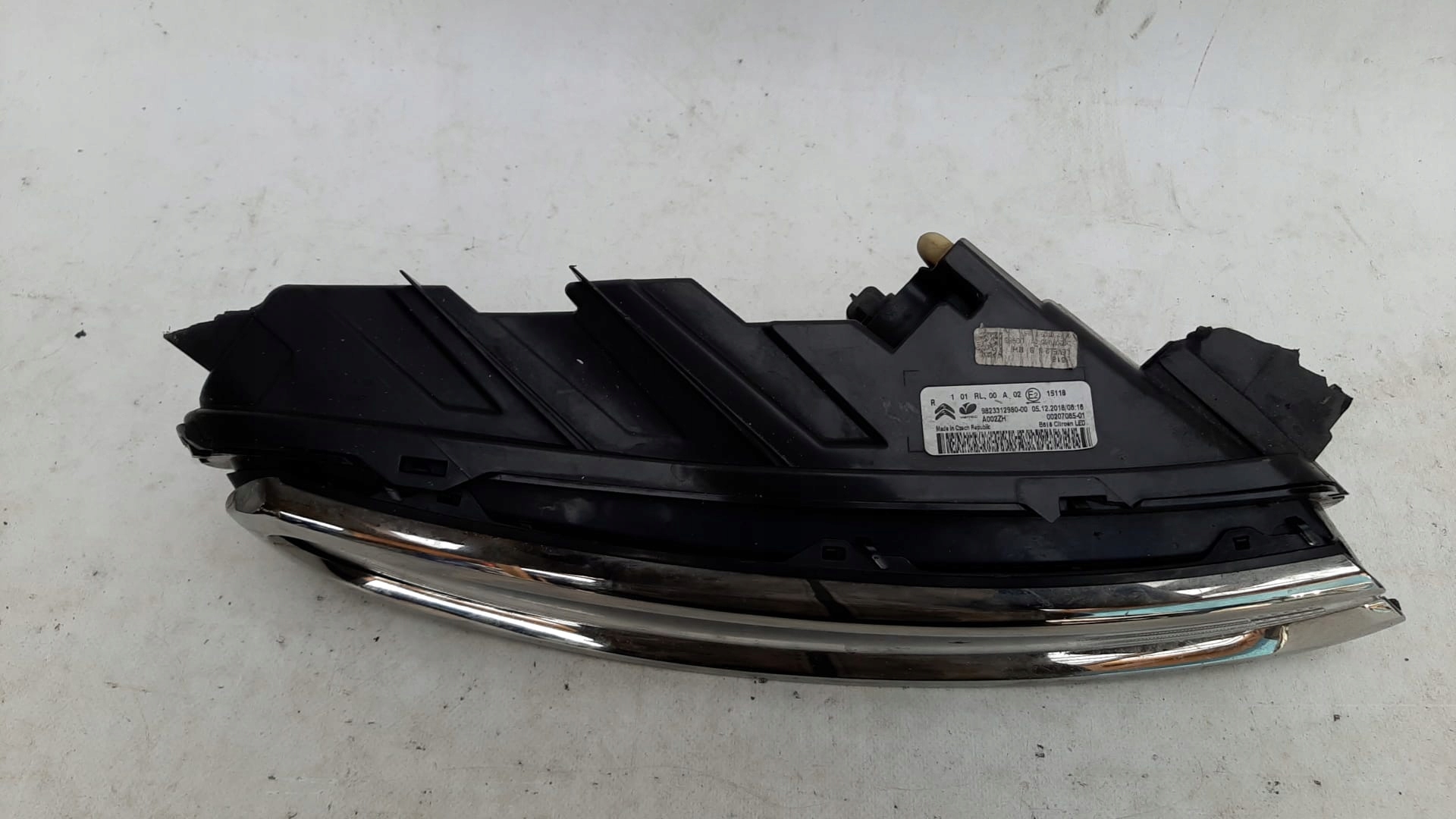 CITROEN C3 III 16- LED DRL right front front 9823312980