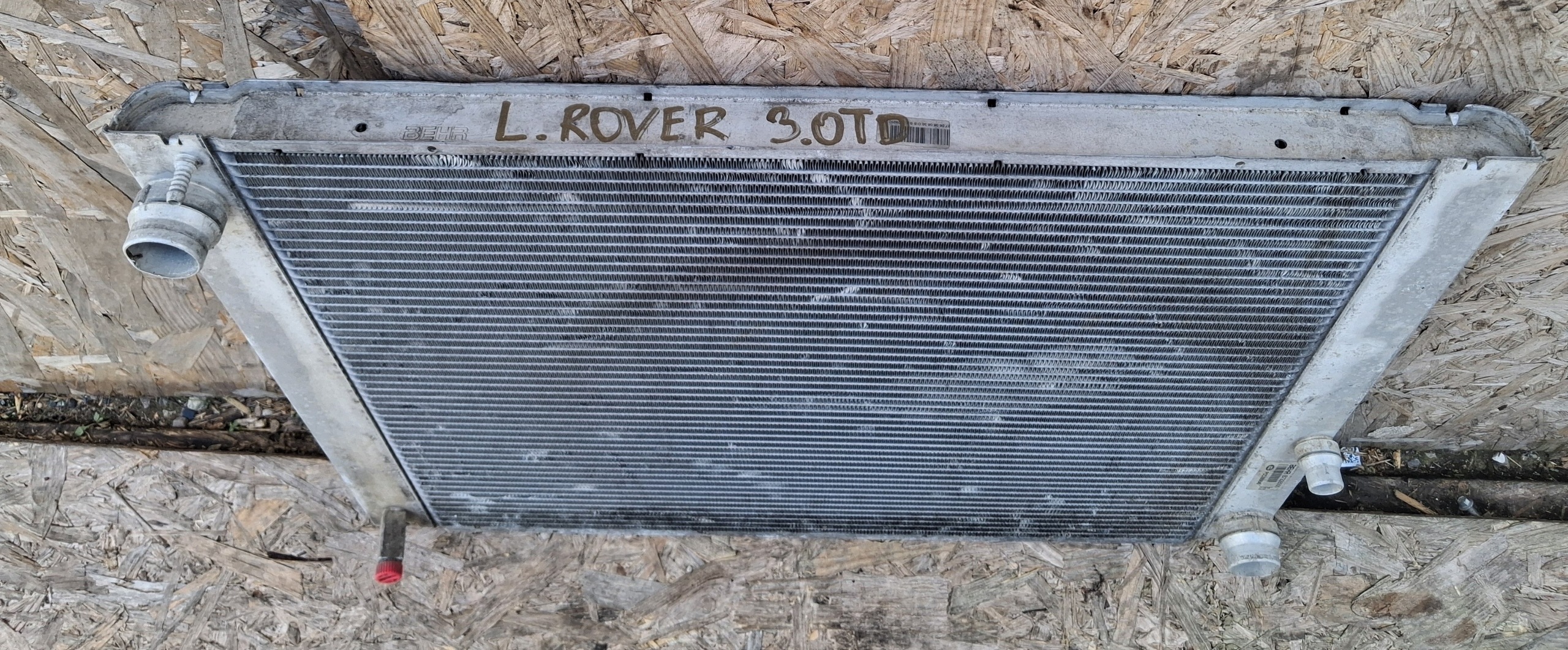 hladnjak vode RANGE ROVER L322 3.0 TD 02-12r PCC000840