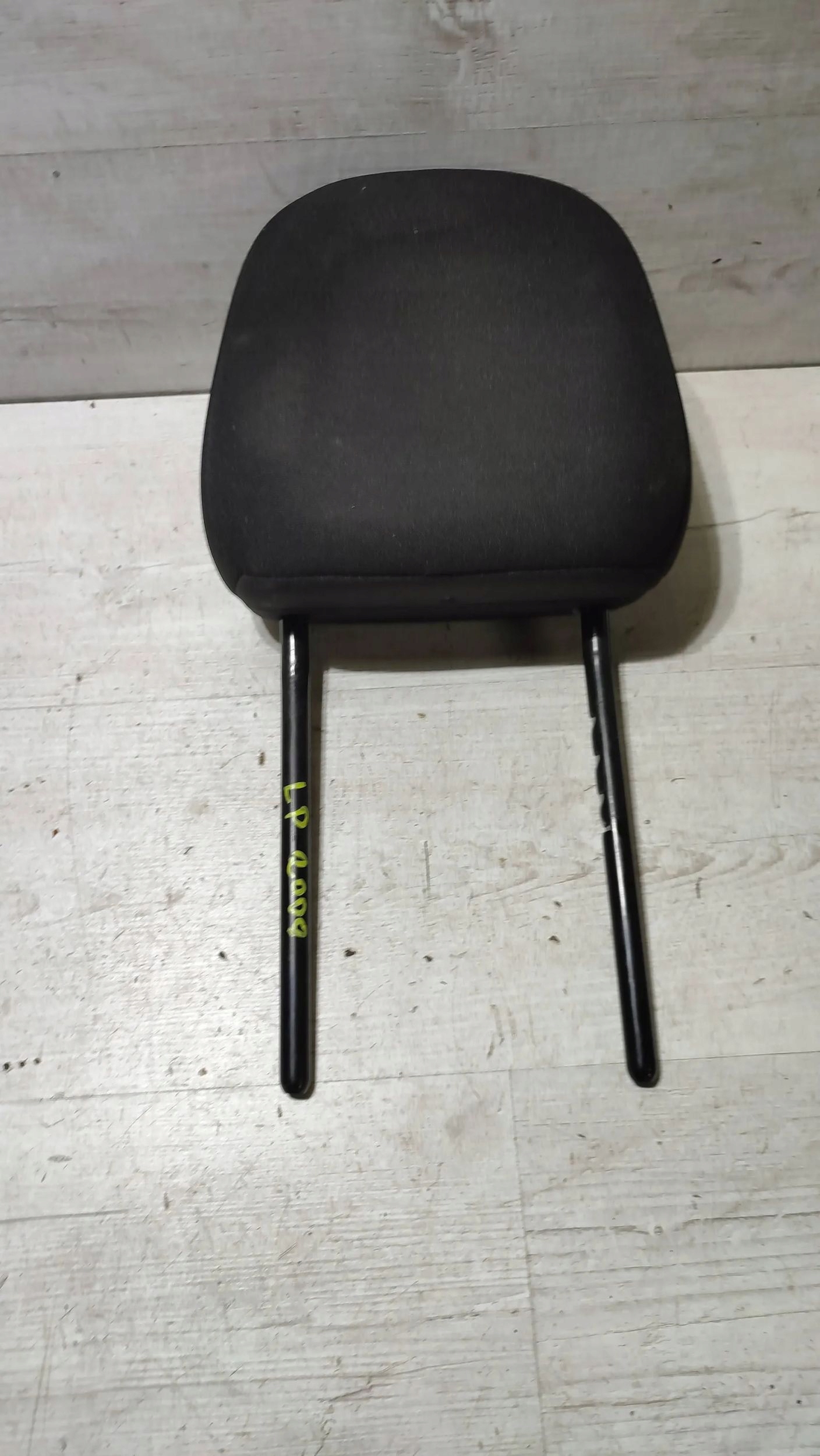 Peugeot 2008 and 2013 front side left rest