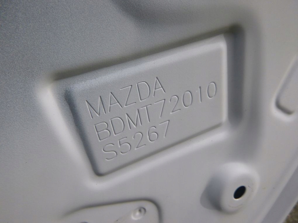 MAZDA 3 IV HB 2019- door right rear.