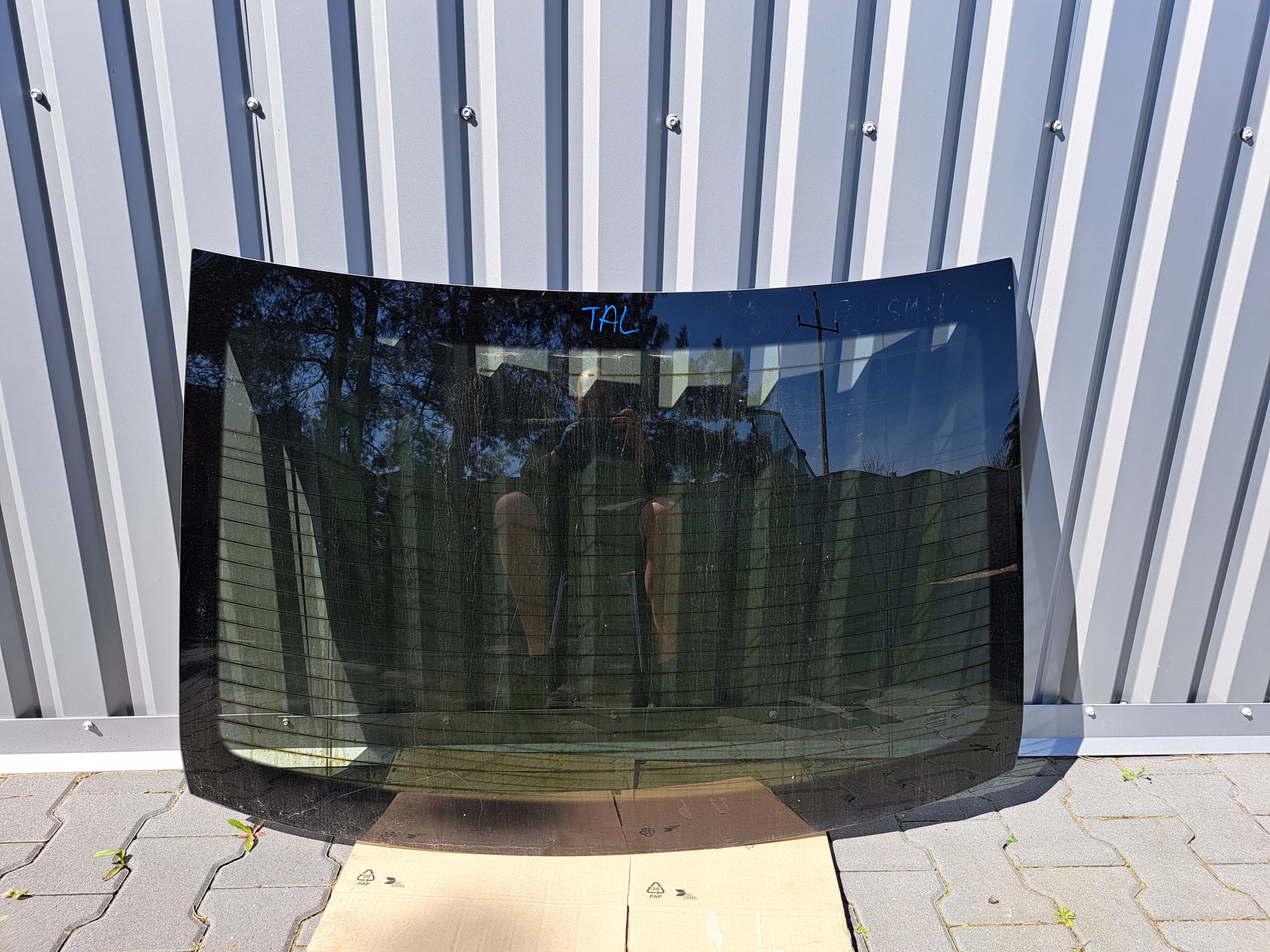 RENAUT TALISMAN SEDAN SZYBA KAROSERYJNA TYL TYLNA