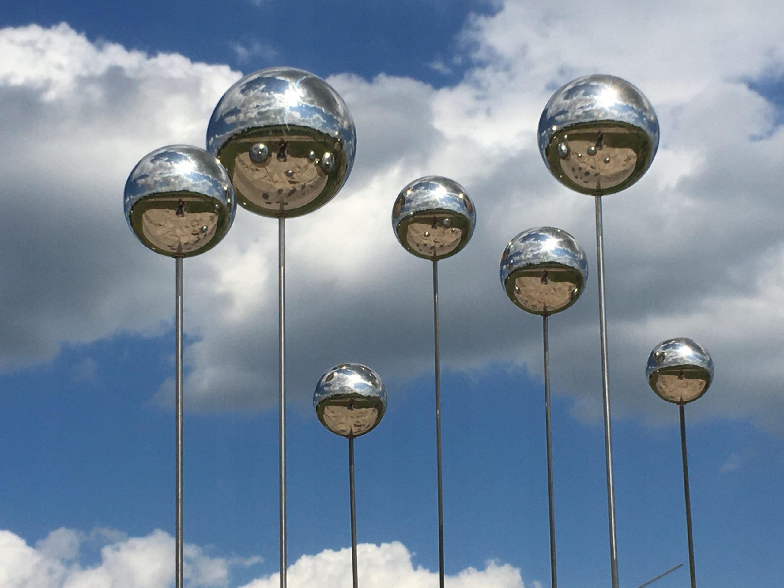 Komplet srebrnych kul na piku 7 sztuk