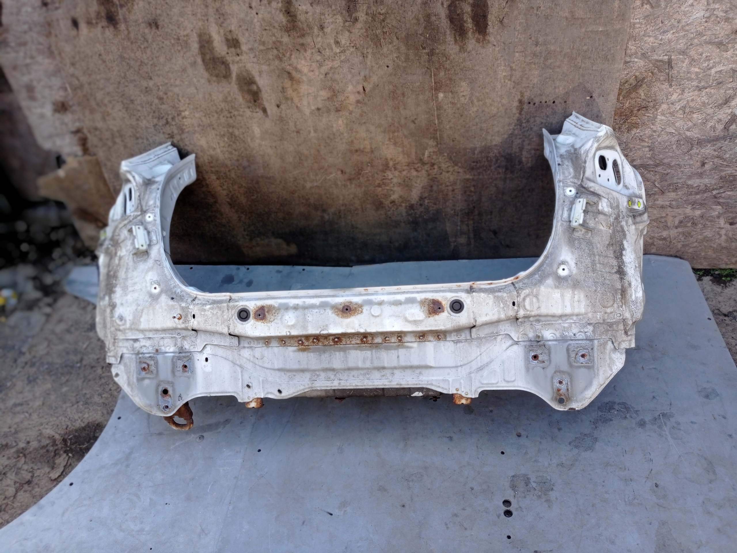 Pas Tylny Mitsubishi Lancer VIII X HB Sportback