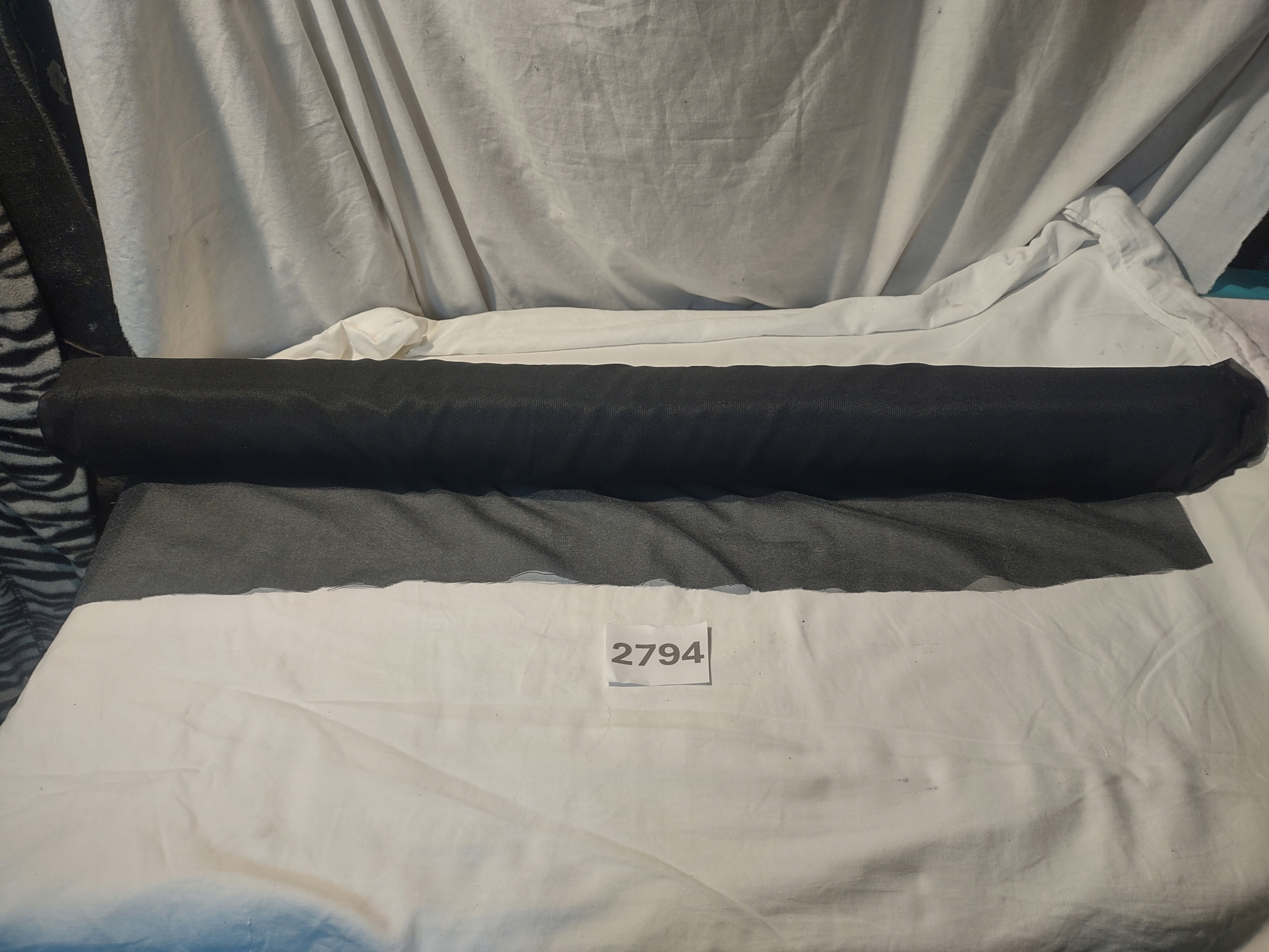 materiał ciemny 20 m (2794)