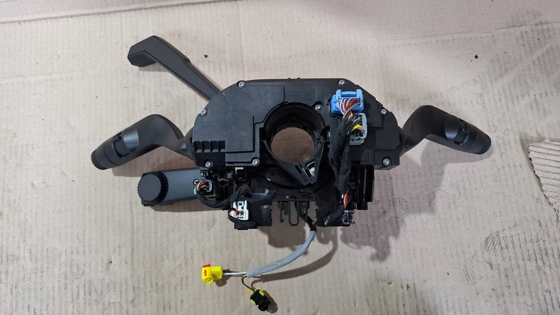 commande levier commodo sous volant Renault Clio VI 255548628R 255676948R