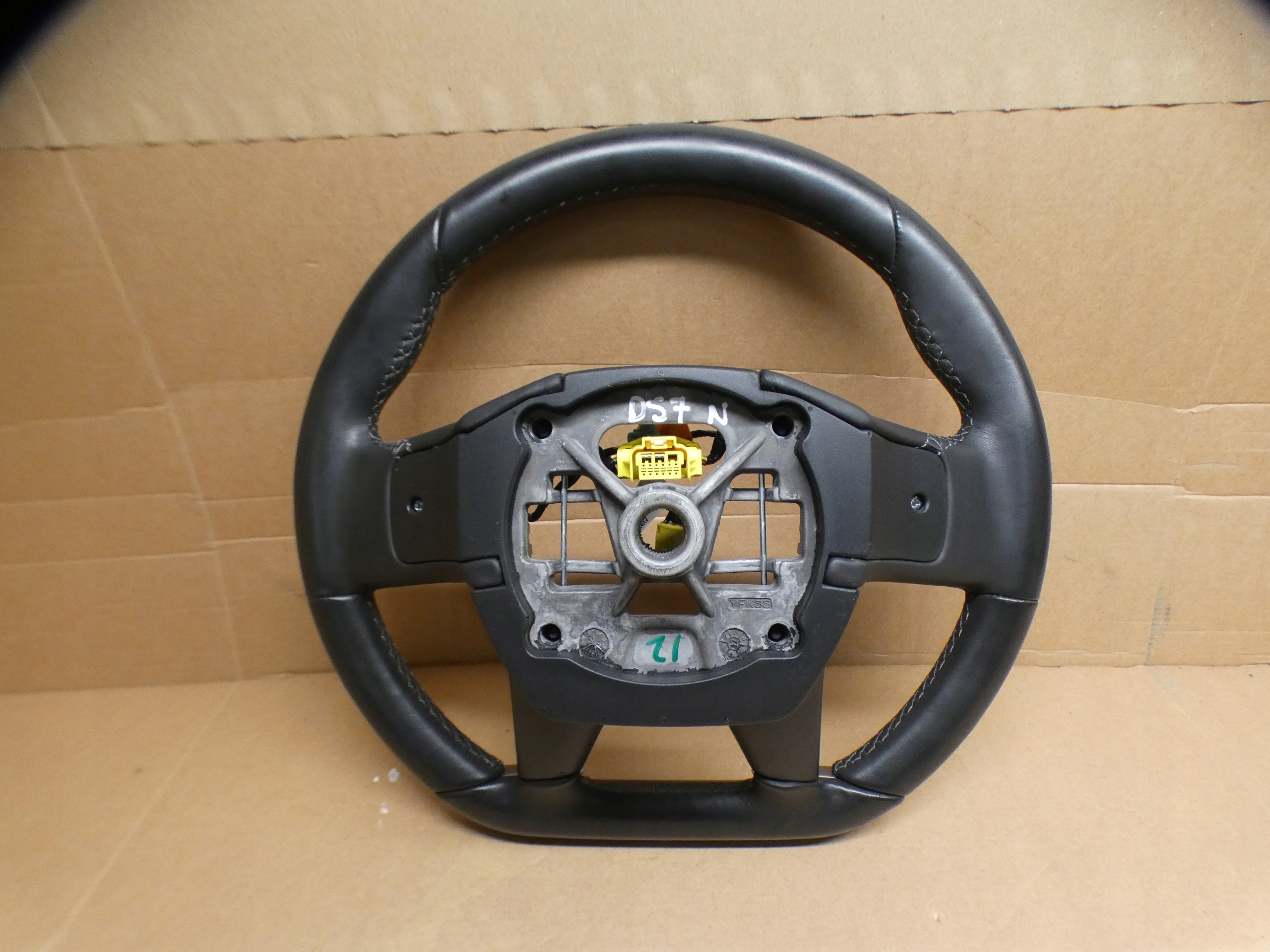 Volant CITROEN DS DS7 9818528577